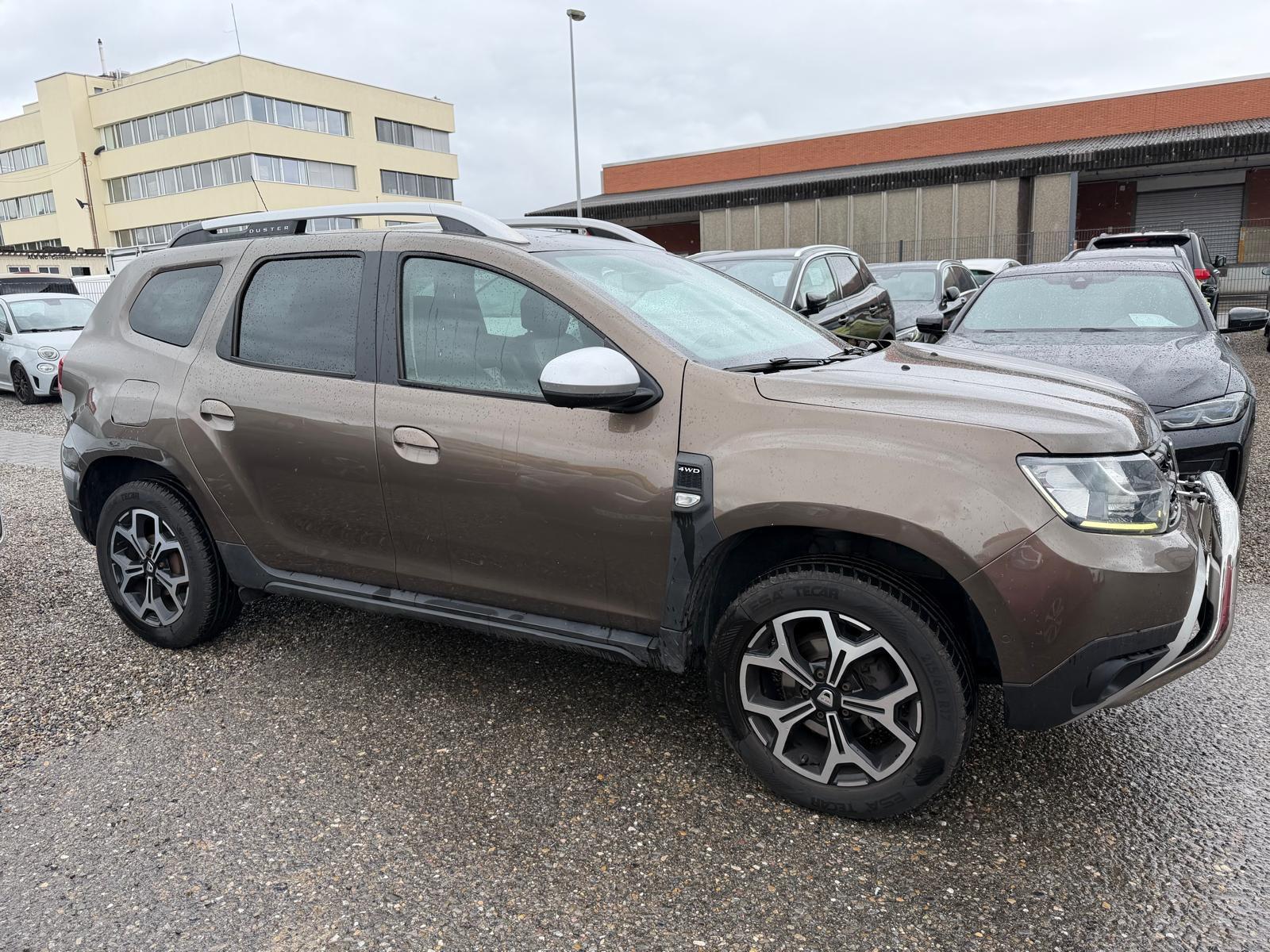 DACIA Duster 1.2 TCe Prestige 4WD-image-3
