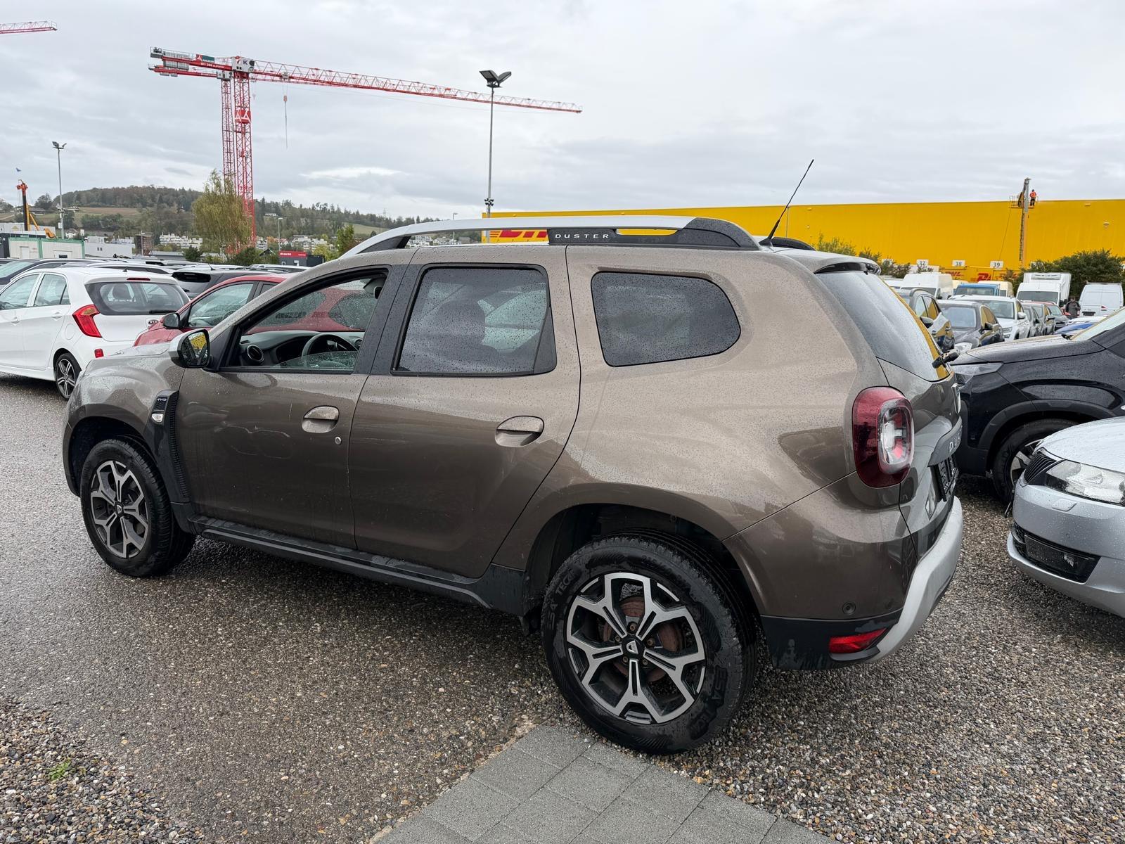 DACIA Duster 1.2 TCe Prestige 4WD-image-4