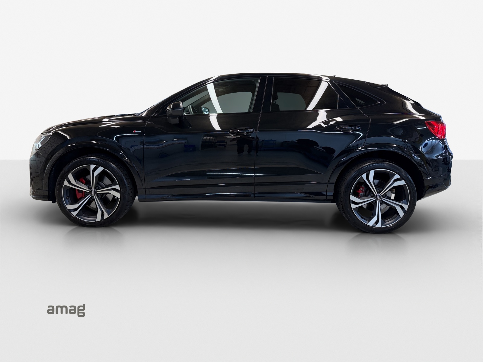 AUDI Q3 Sportback 40 TFSI S line quattro S-tronic-image-1