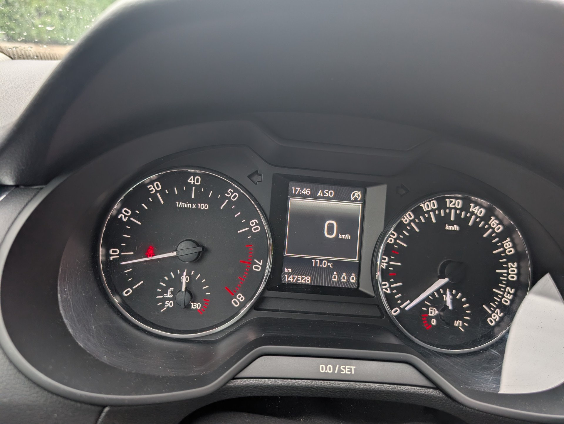 SKODA 1.8 TSI Elegance 4x4 DSG-image-1