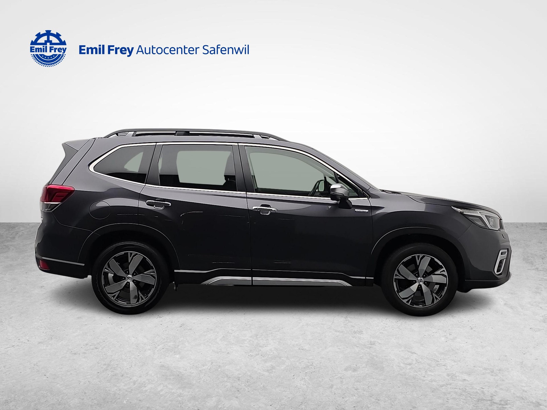 SUBARU Forester Station 2.0i e-Boxer Luxury-image-5
