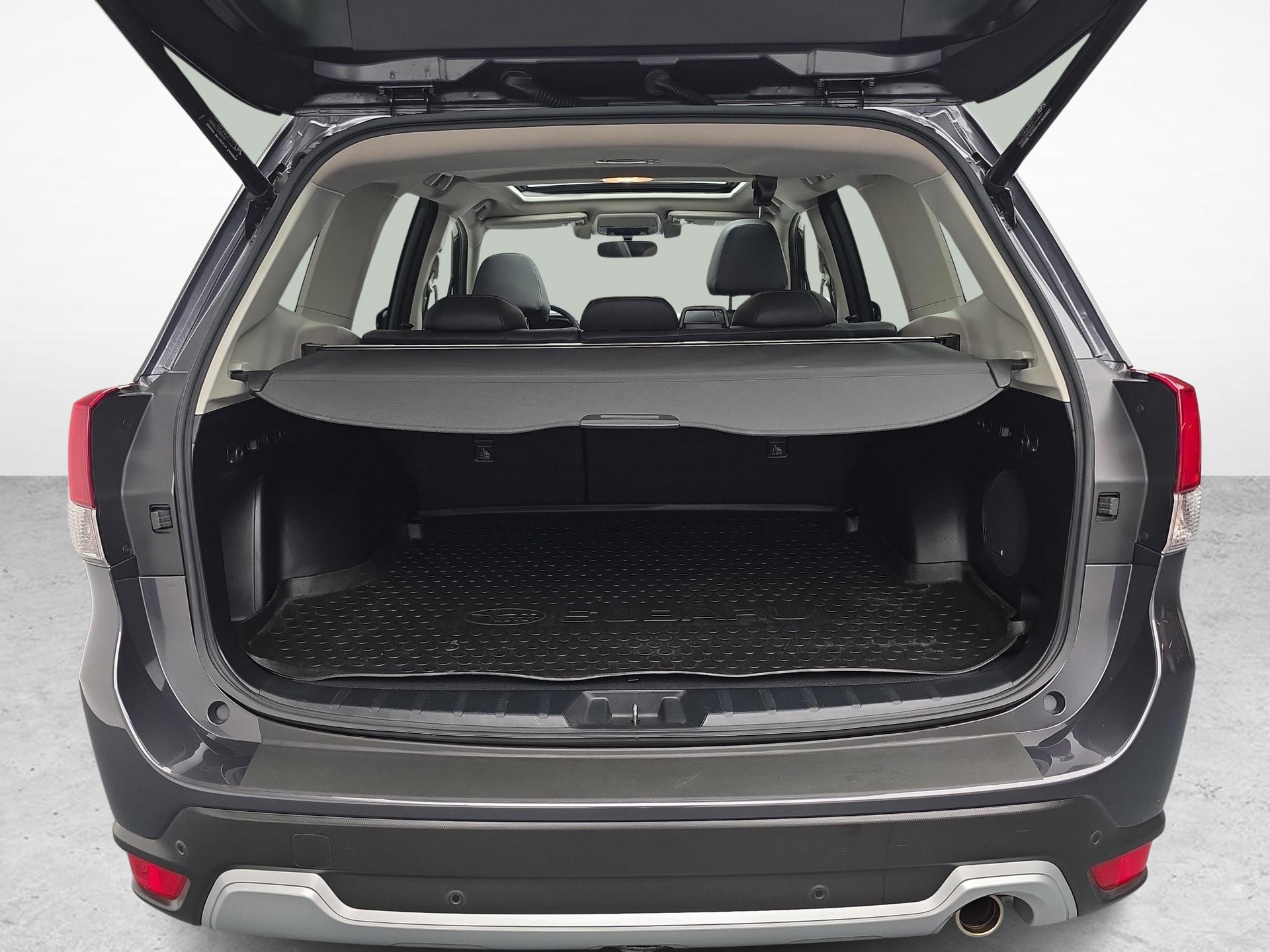 SUBARU Forester Station 2.0i e-Boxer Luxury-image-11