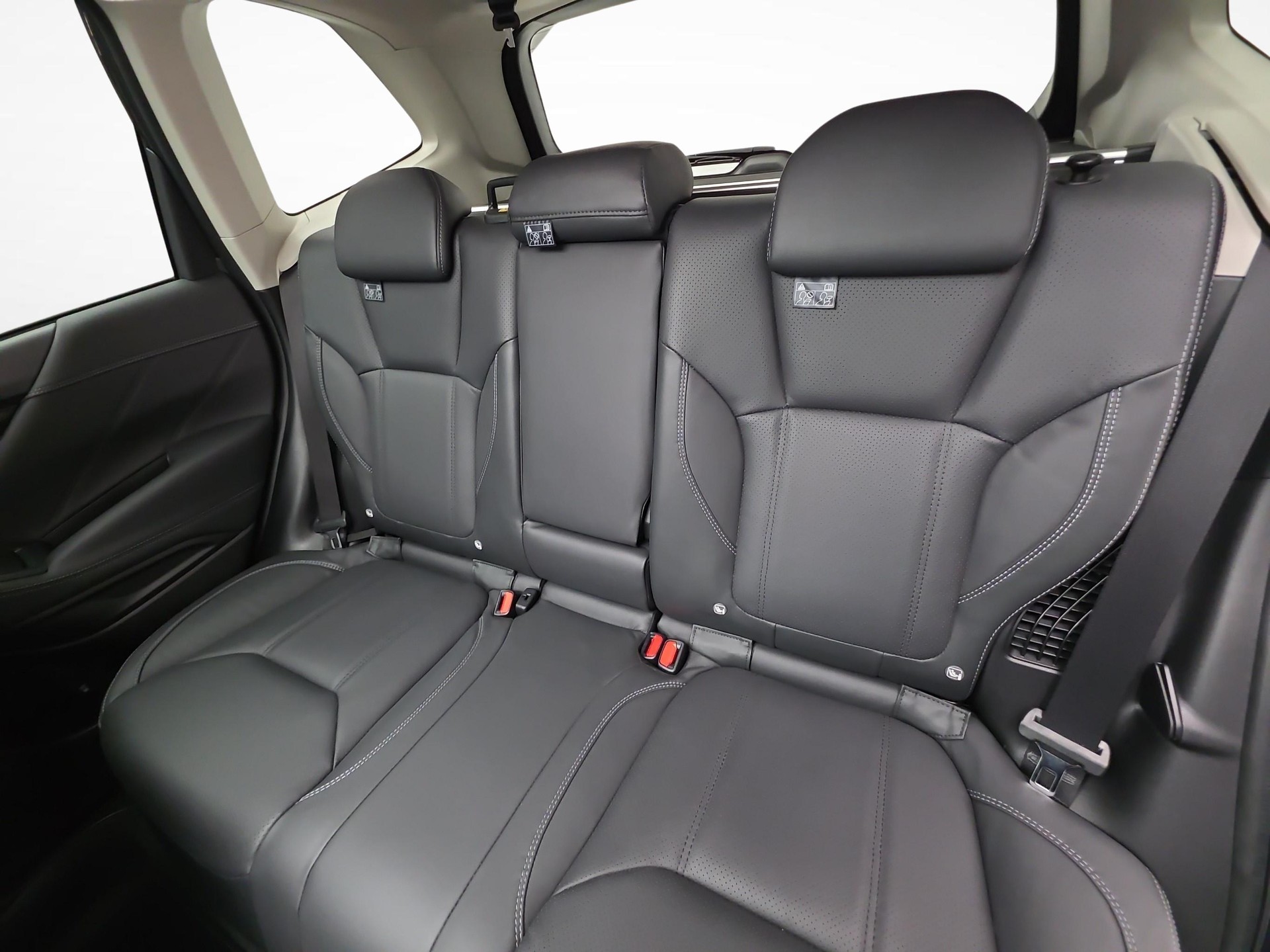 SUBARU Forester Station 2.0i e-Boxer Luxury-image-10