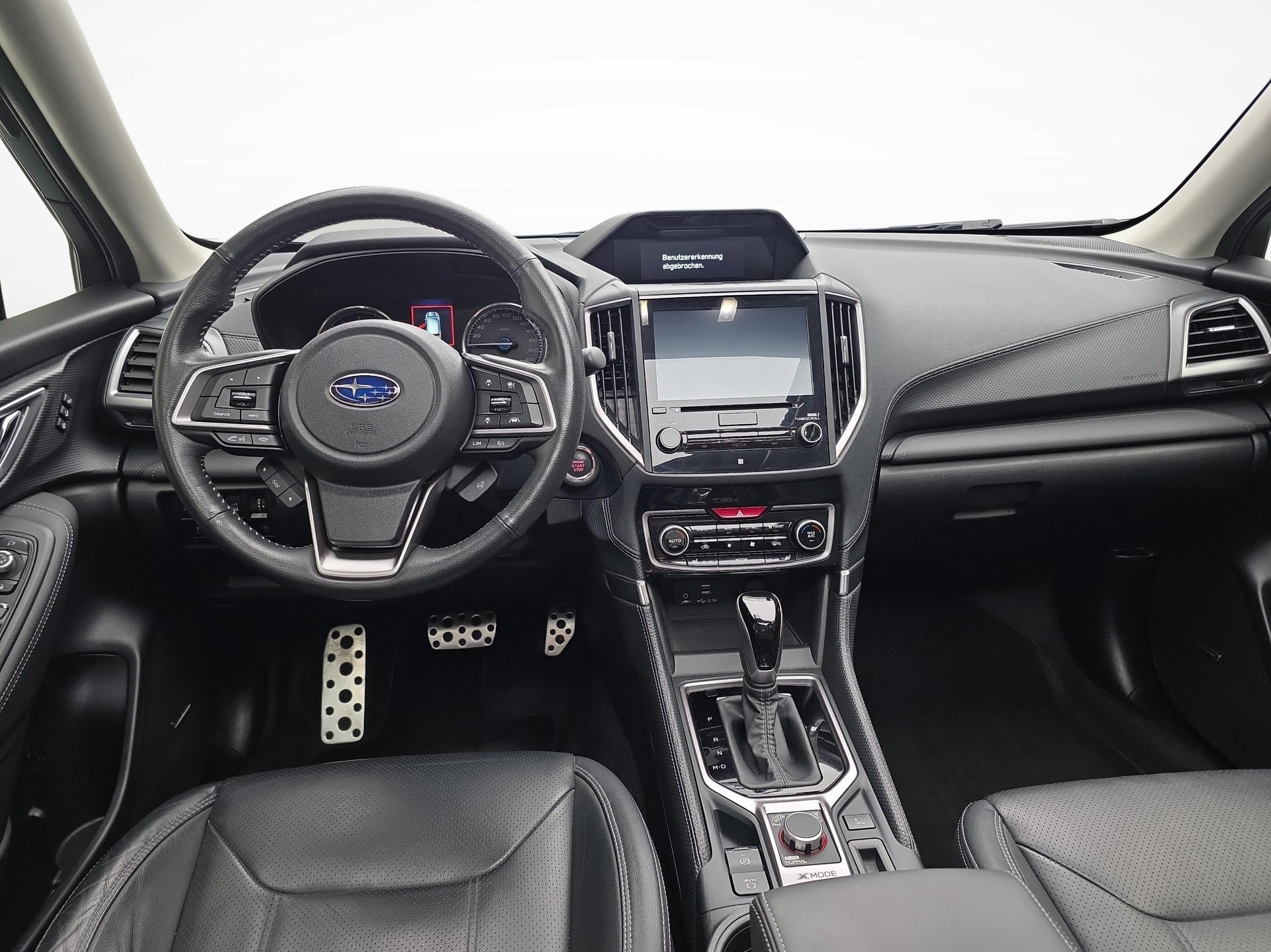 SUBARU Forester Station 2.0i e-Boxer Luxury-image-8