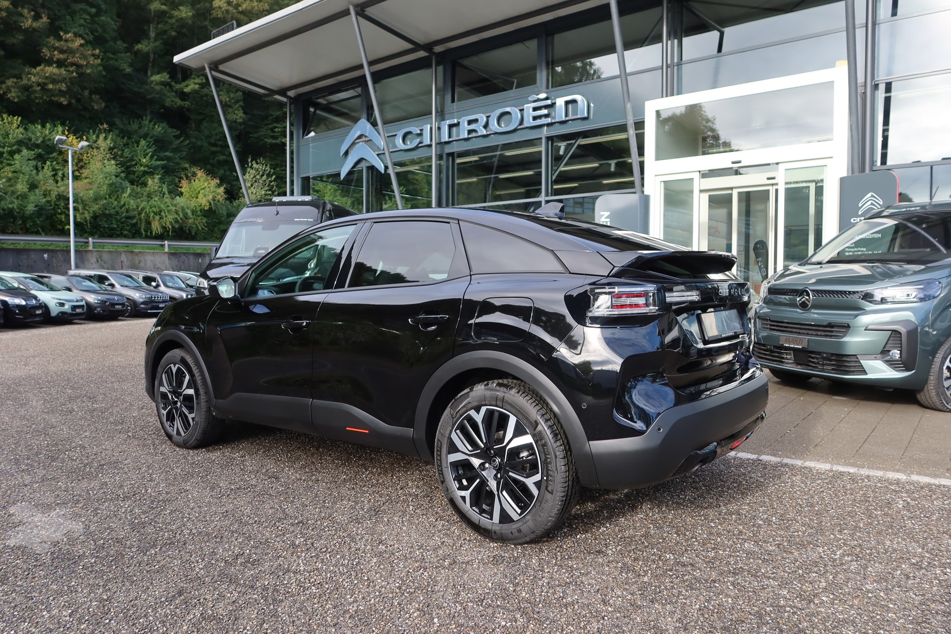 CITROEN C4 HEV Max-image-3