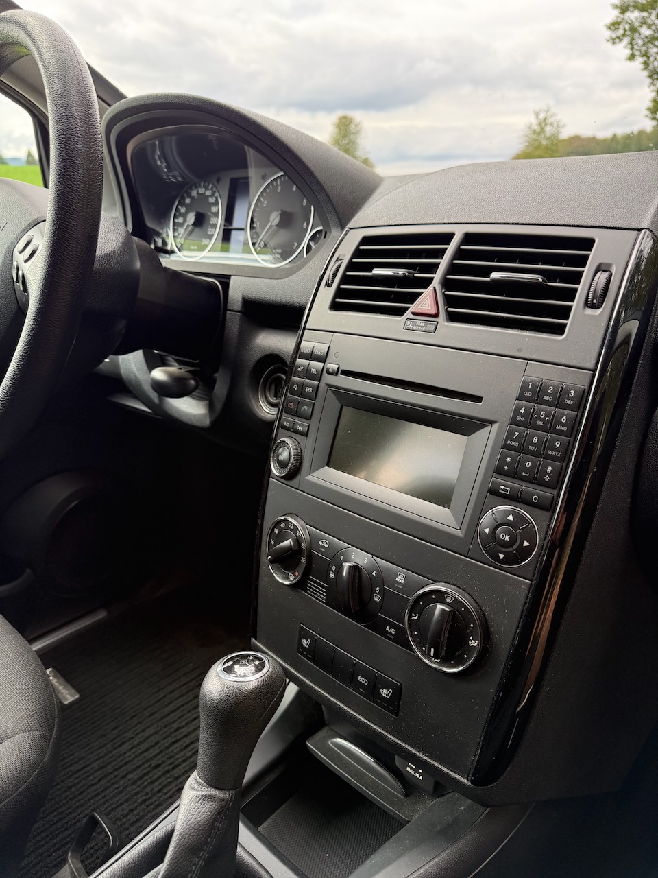 MERCEDES-BENZ A 160 BlueEF Classic-image-4