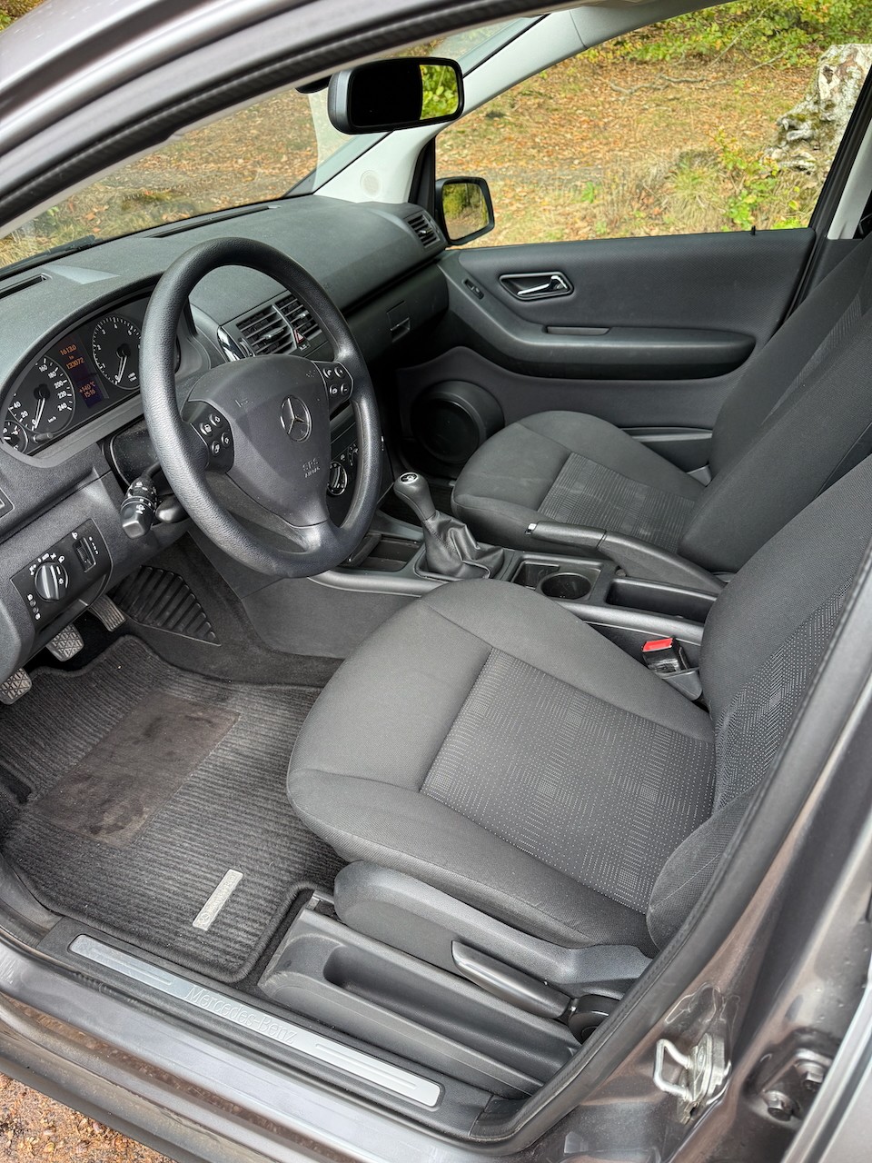 MERCEDES-BENZ A 160 BlueEF Classic-image-3