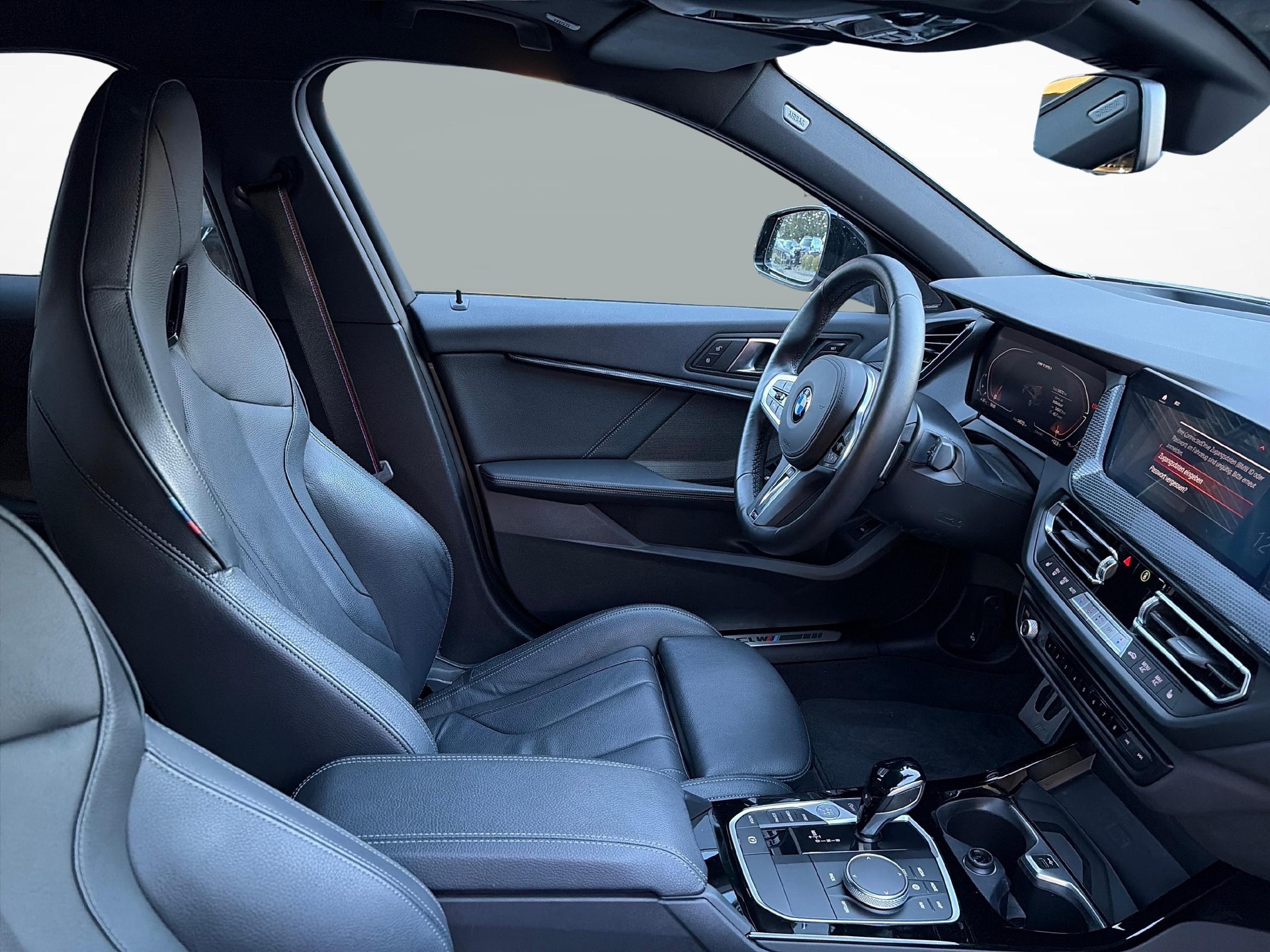 BMW M135i xDrive-image-9