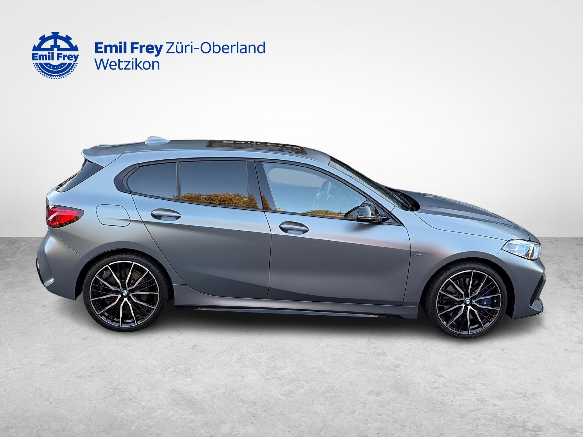 BMW M135i xDrive-image-5