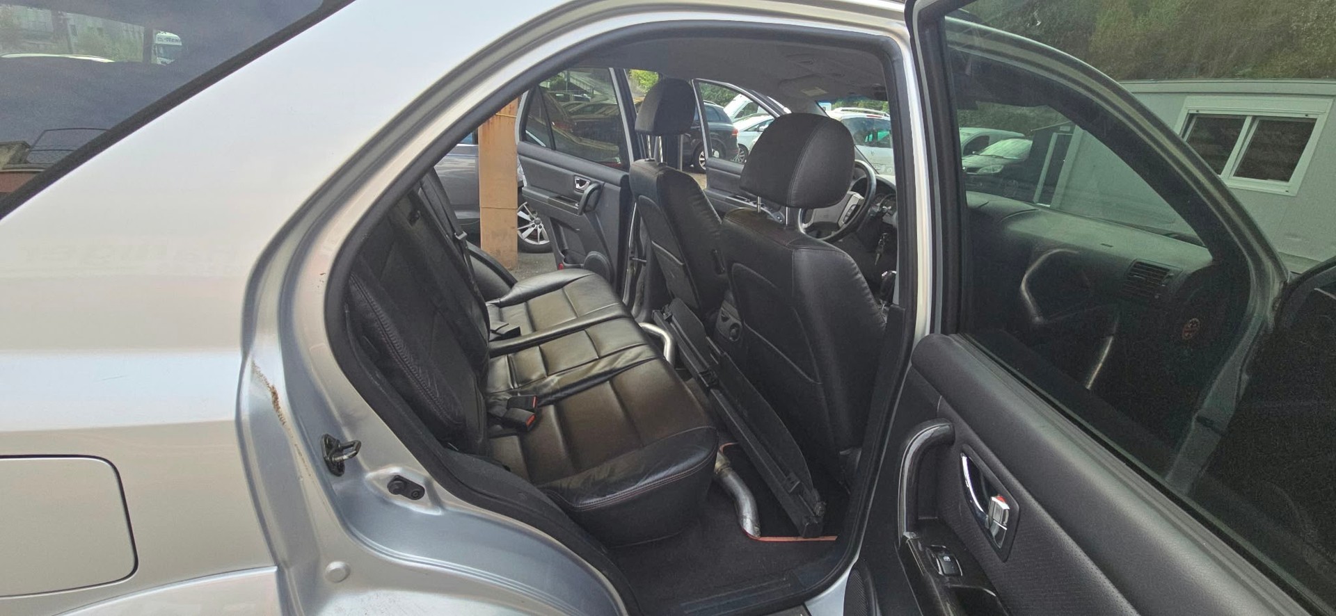 KIA Sorento 3.3 V6 Style-image-11