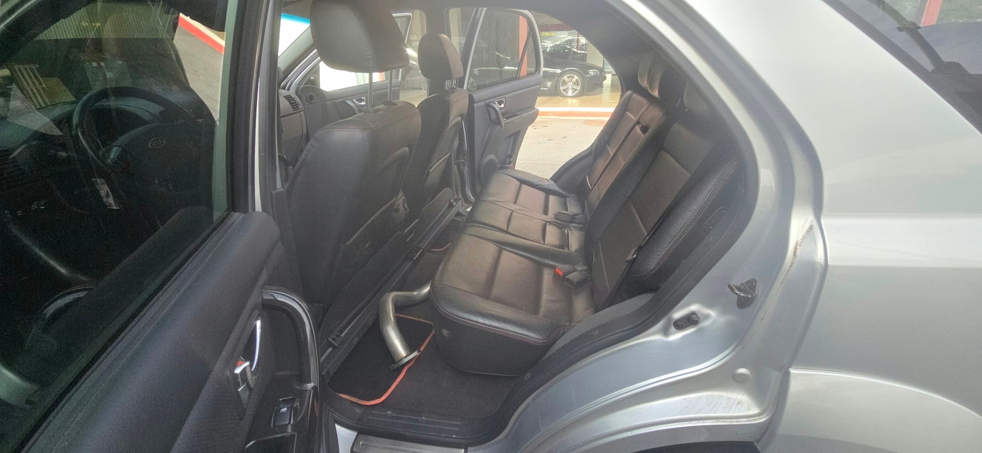 KIA Sorento 3.3 V6 Style-image-10