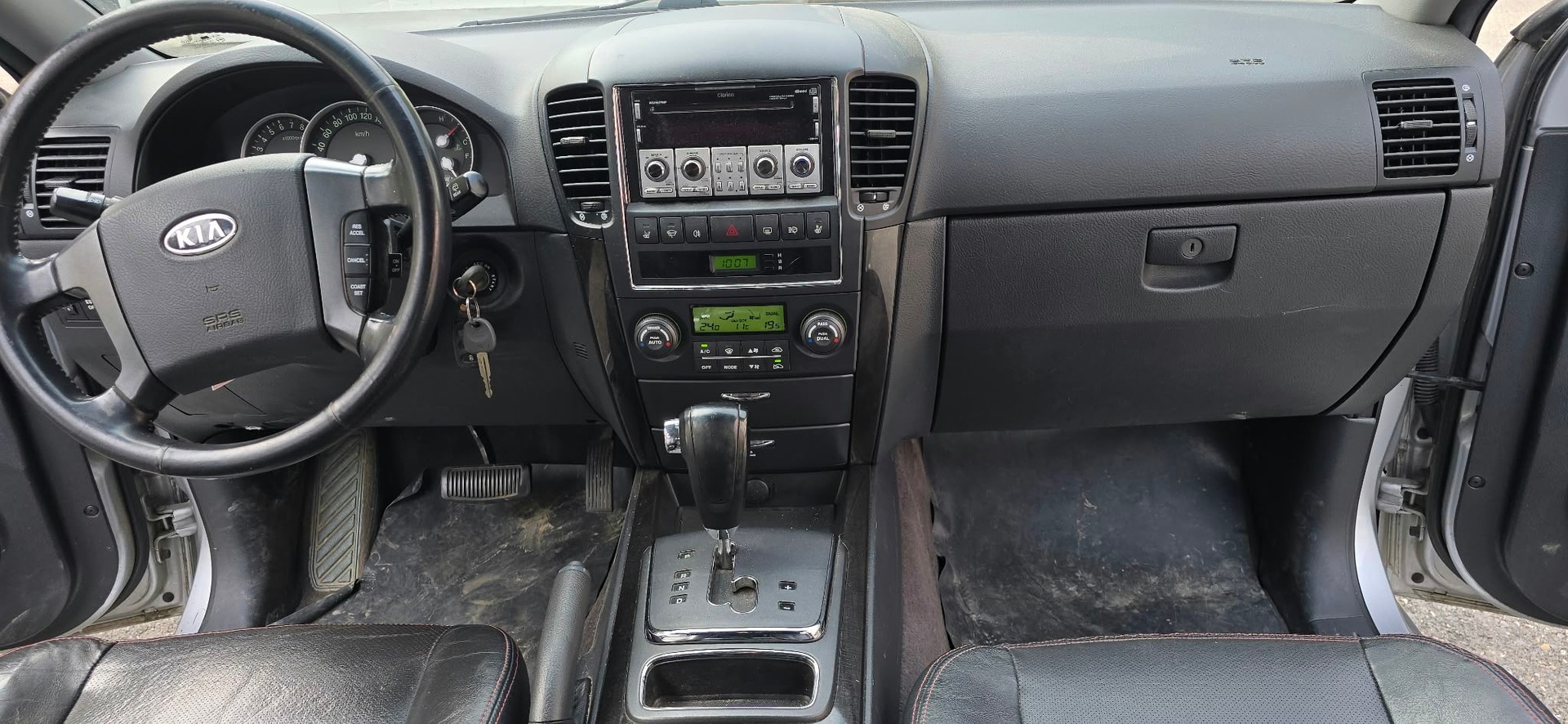 KIA Sorento 3.3 V6 Style-image-12