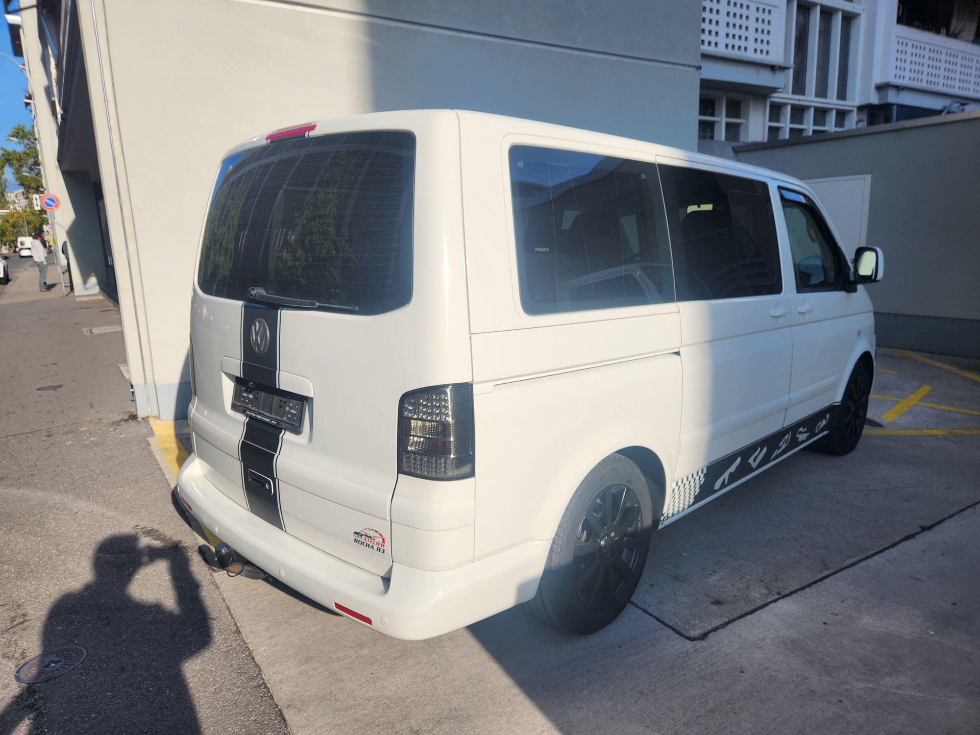 VW T5 Multivan Startline 2.5 TDI Tiptronic-image-2