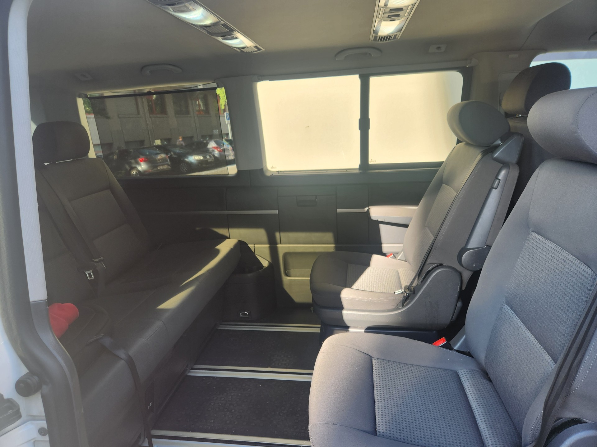 VW T5 Multivan Startline 2.5 TDI Tiptronic-image-4