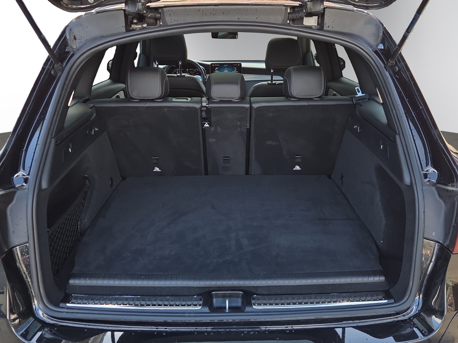 Image MERCEDES-BENZ GLC-300 GLC 300 e AMG Line Plus 4Matic 9G-Tronic