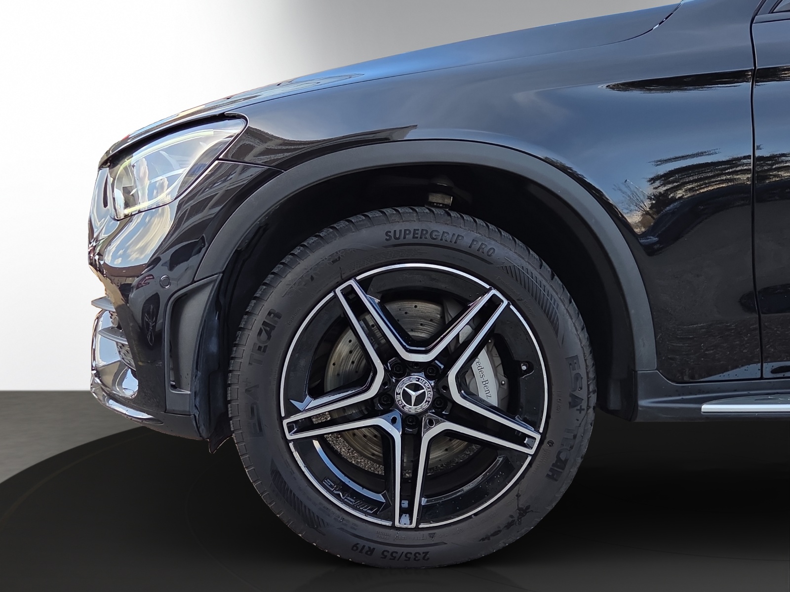 Image MERCEDES-BENZ GLC-300 GLC 300 e AMG Line Plus 4Matic 9G-Tronic