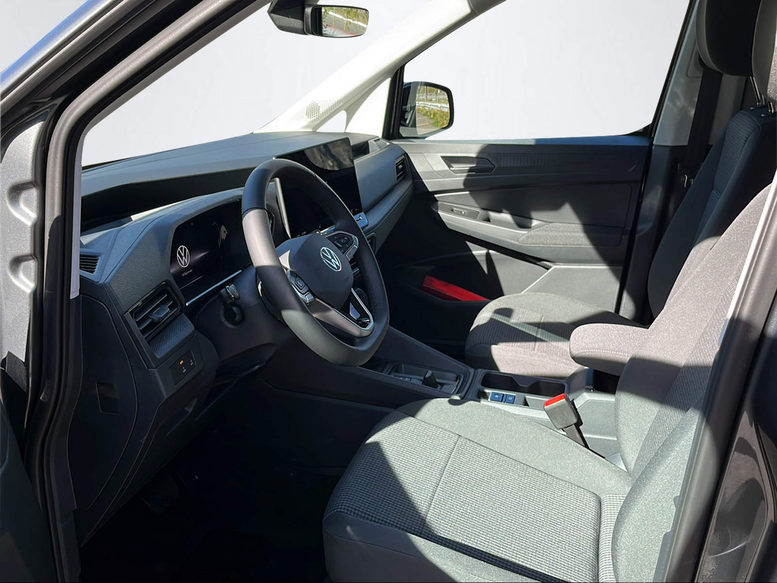 VW Caddy 2.0 TDI 122 California DSG-image-7