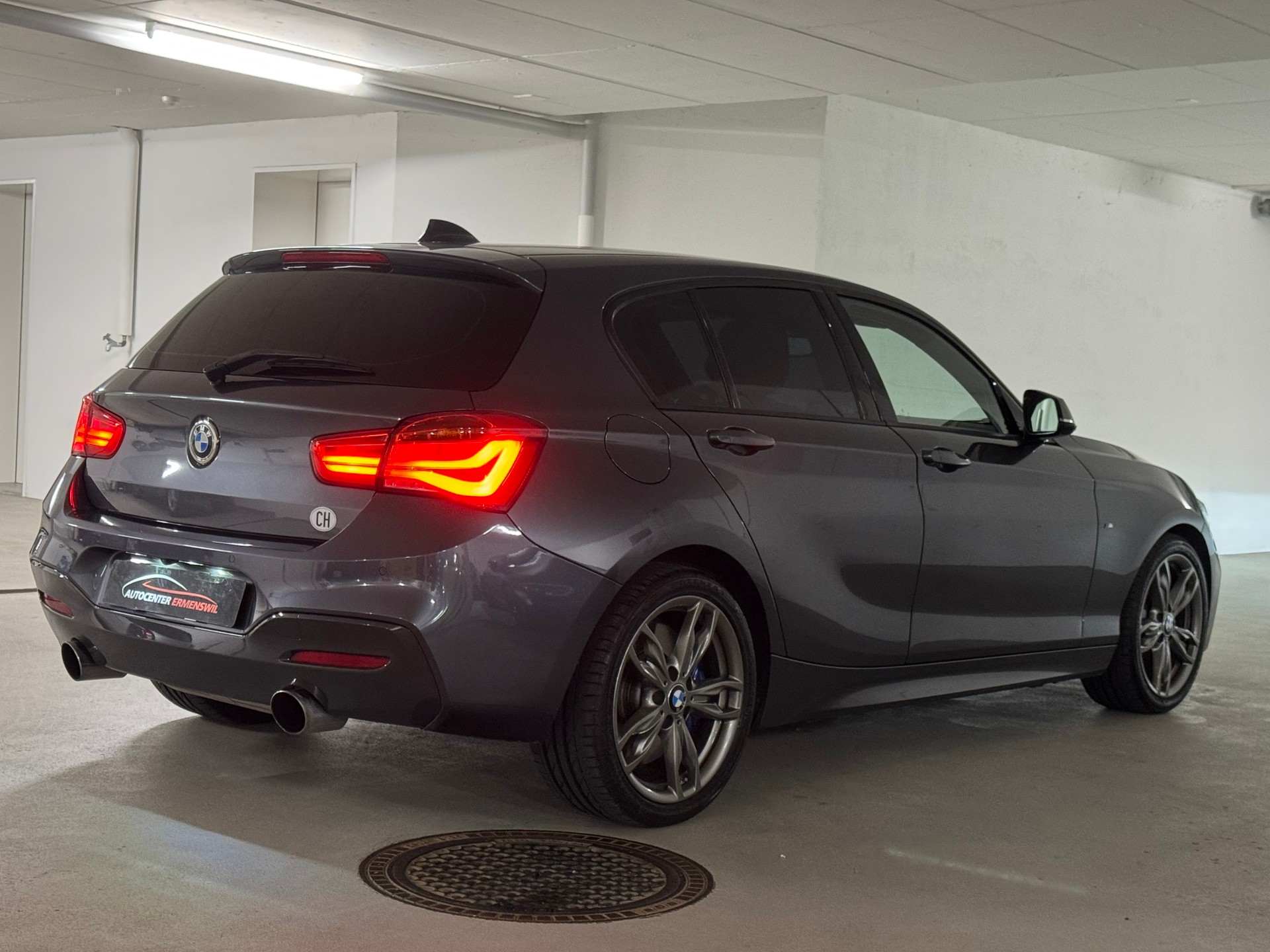 BMW M135i xDrive Steptronic CH-Fahrzeug-image-6