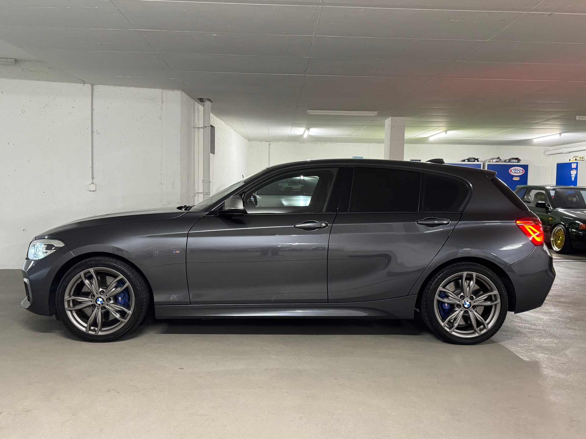 BMW M135i xDrive Steptronic CH-Fahrzeug-image-3