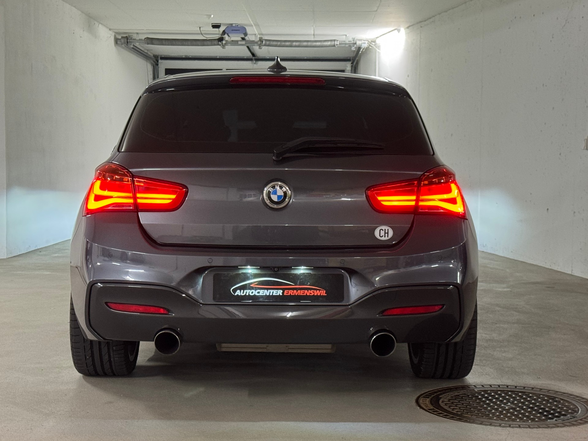 BMW M135i xDrive Steptronic CH-Fahrzeug-image-5