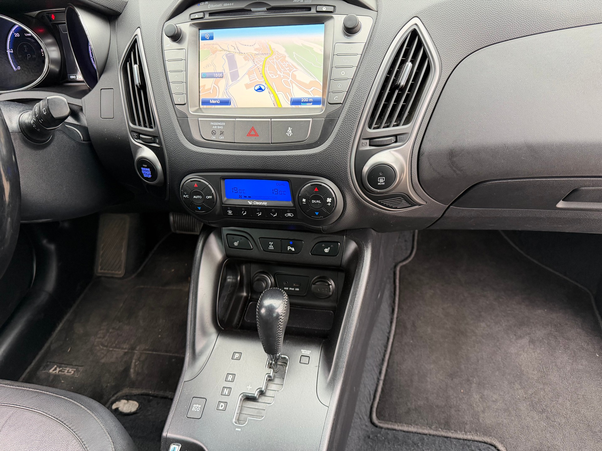 HYUNDAI iX 35 2.0 CRDi exxtra Plus 4WD Automatic-image-7