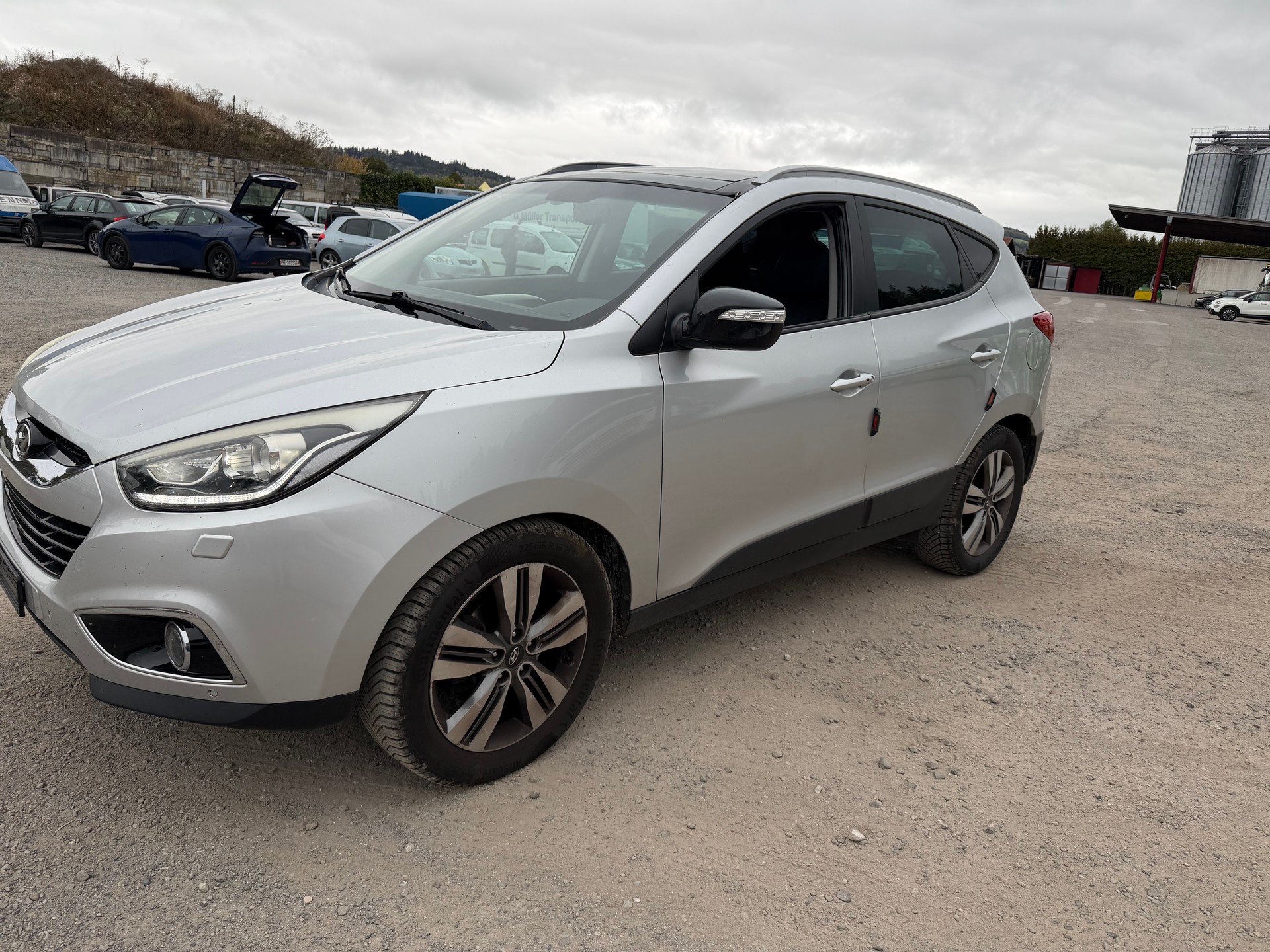 HYUNDAI iX 35 2.0 CRDi exxtra Plus 4WD Automatic-image-2