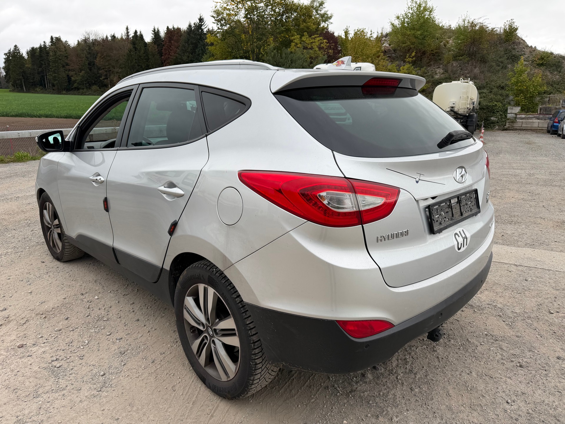 HYUNDAI iX 35 2.0 CRDi exxtra Plus 4WD Automatic-image-3
