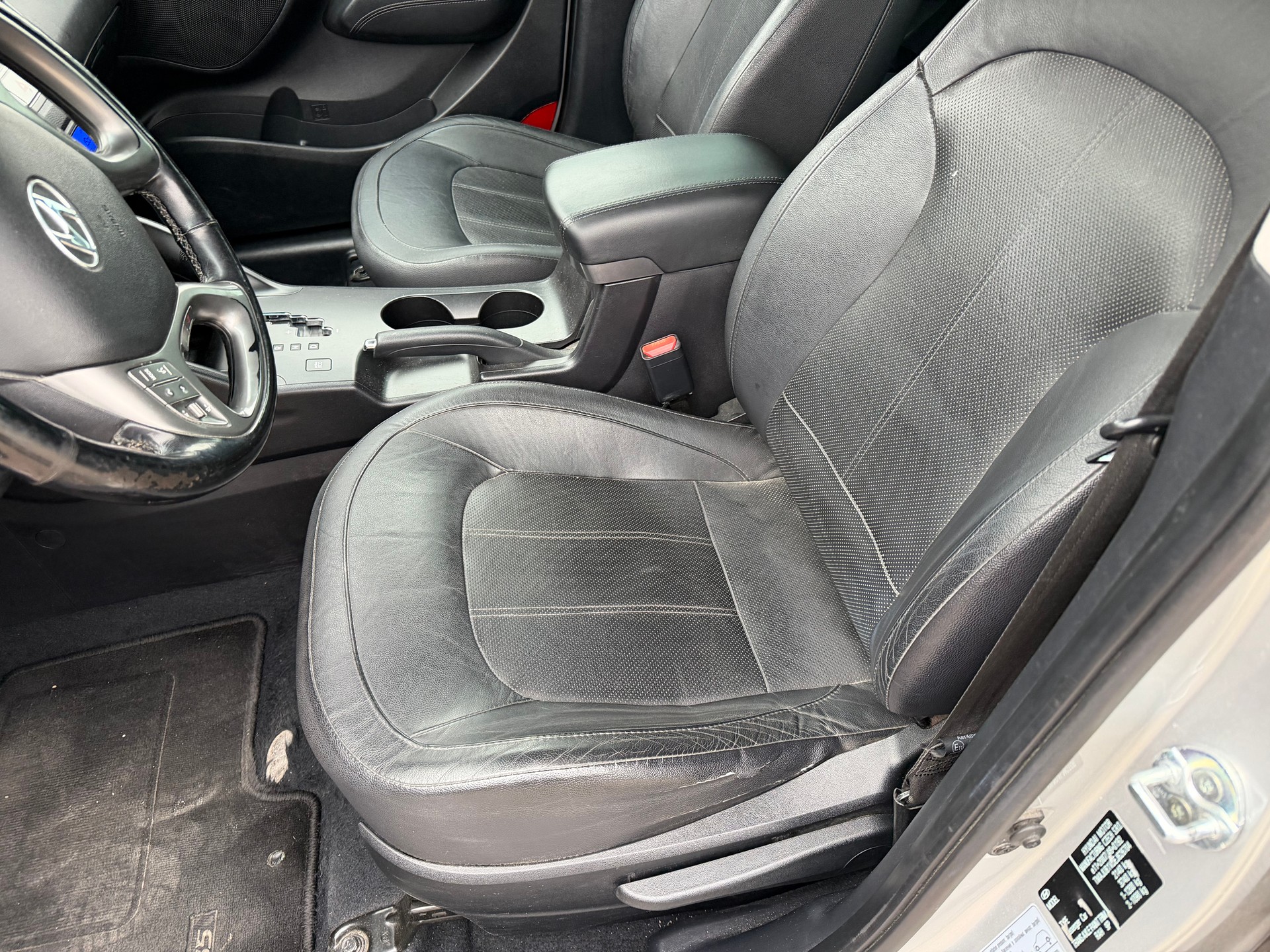 HYUNDAI iX 35 2.0 CRDi exxtra Plus 4WD Automatic-image-5