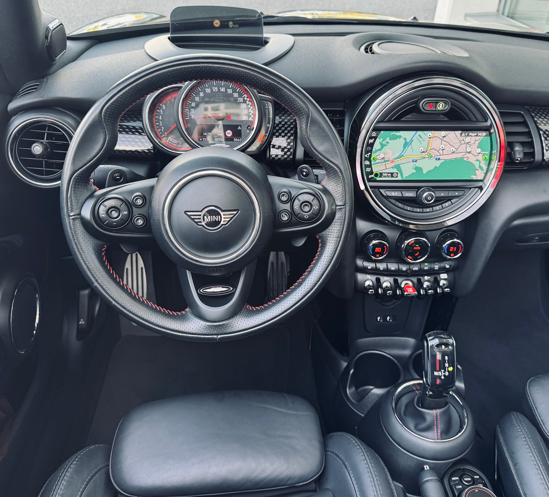 MINI Cooper John Cooper Works Cabriolet Steptronic-image-14