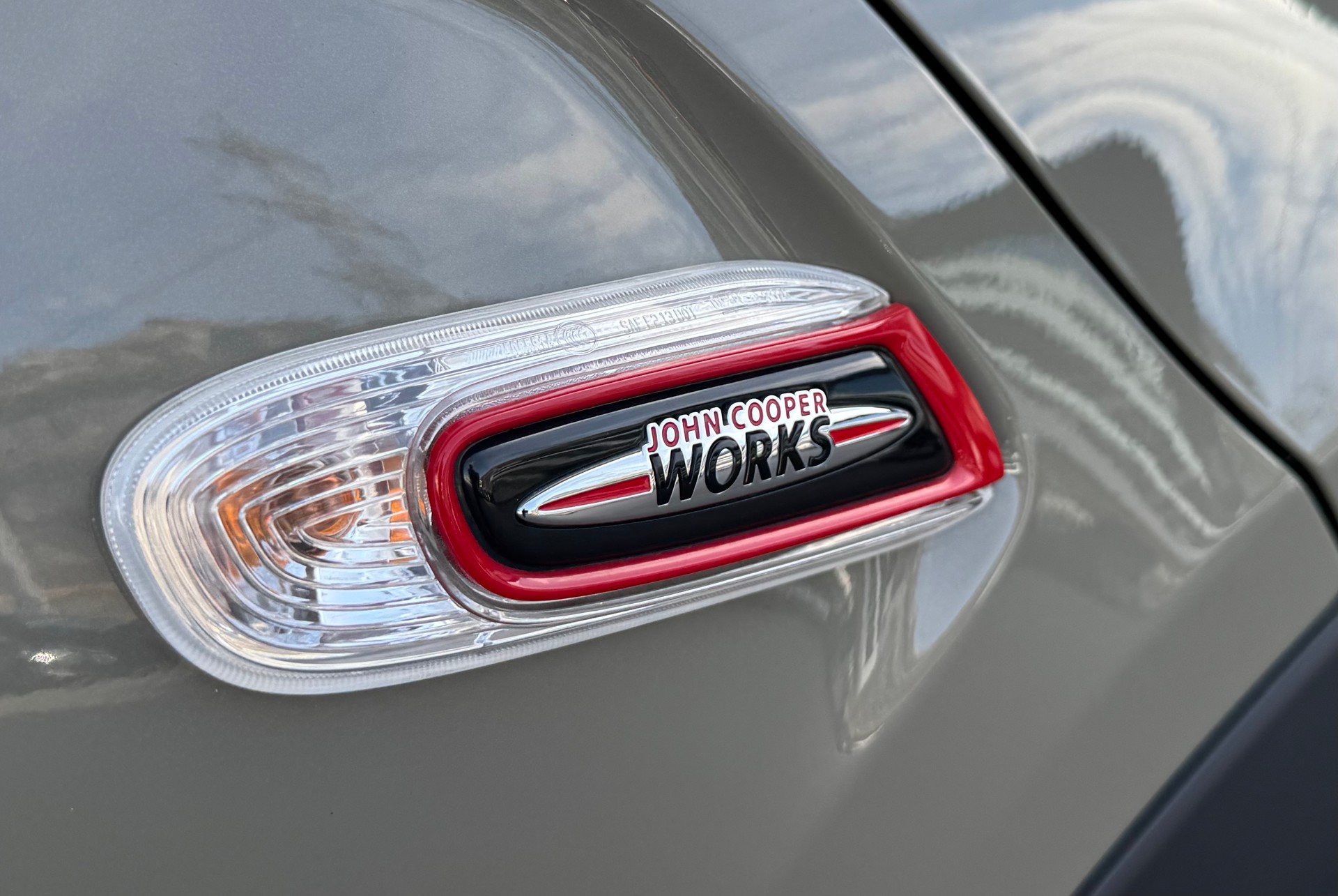 MINI Cooper John Cooper Works Cabriolet Steptronic-image-24