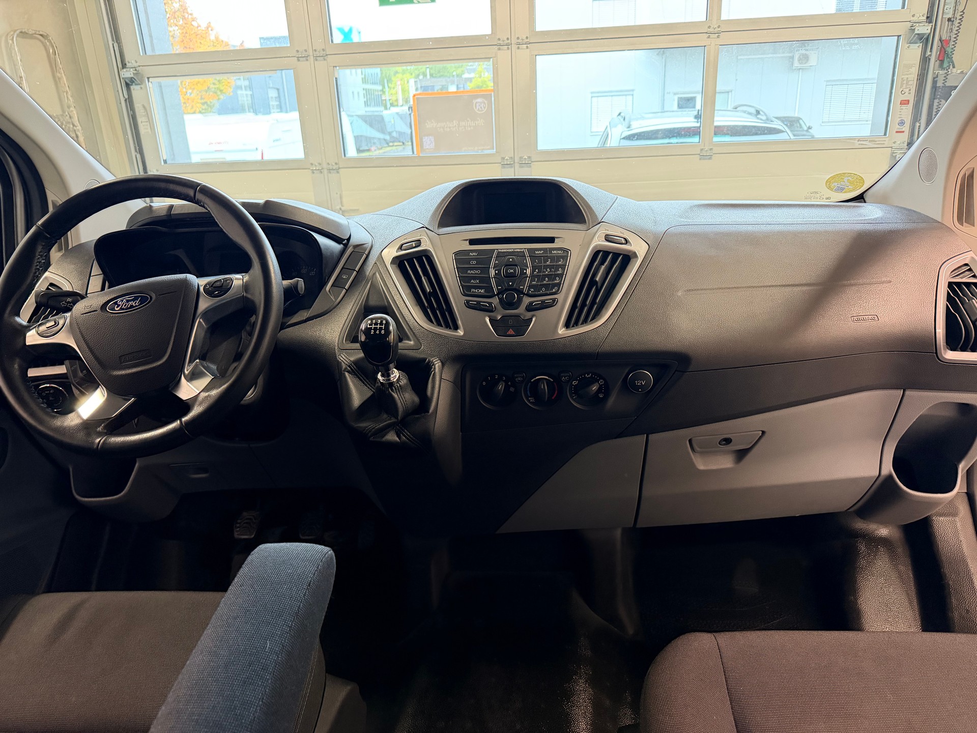 FORD Transit Custom 310 L2H1 Trend-image-7