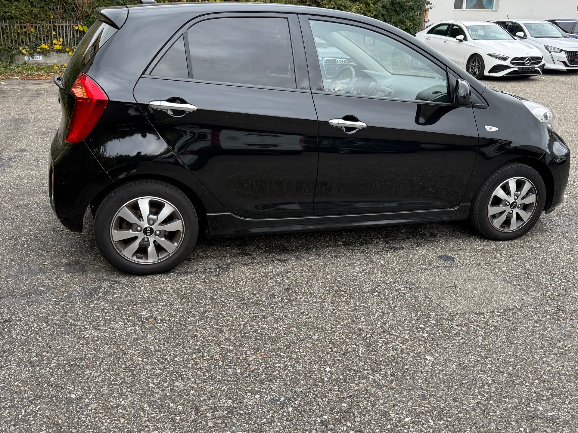 KIA Picanto 1.2 CVVT Swiss Champion Automatic-image-4
