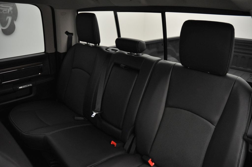 DODGE Ram 3500 6.7 TD Crew Cab Lar.-image-15