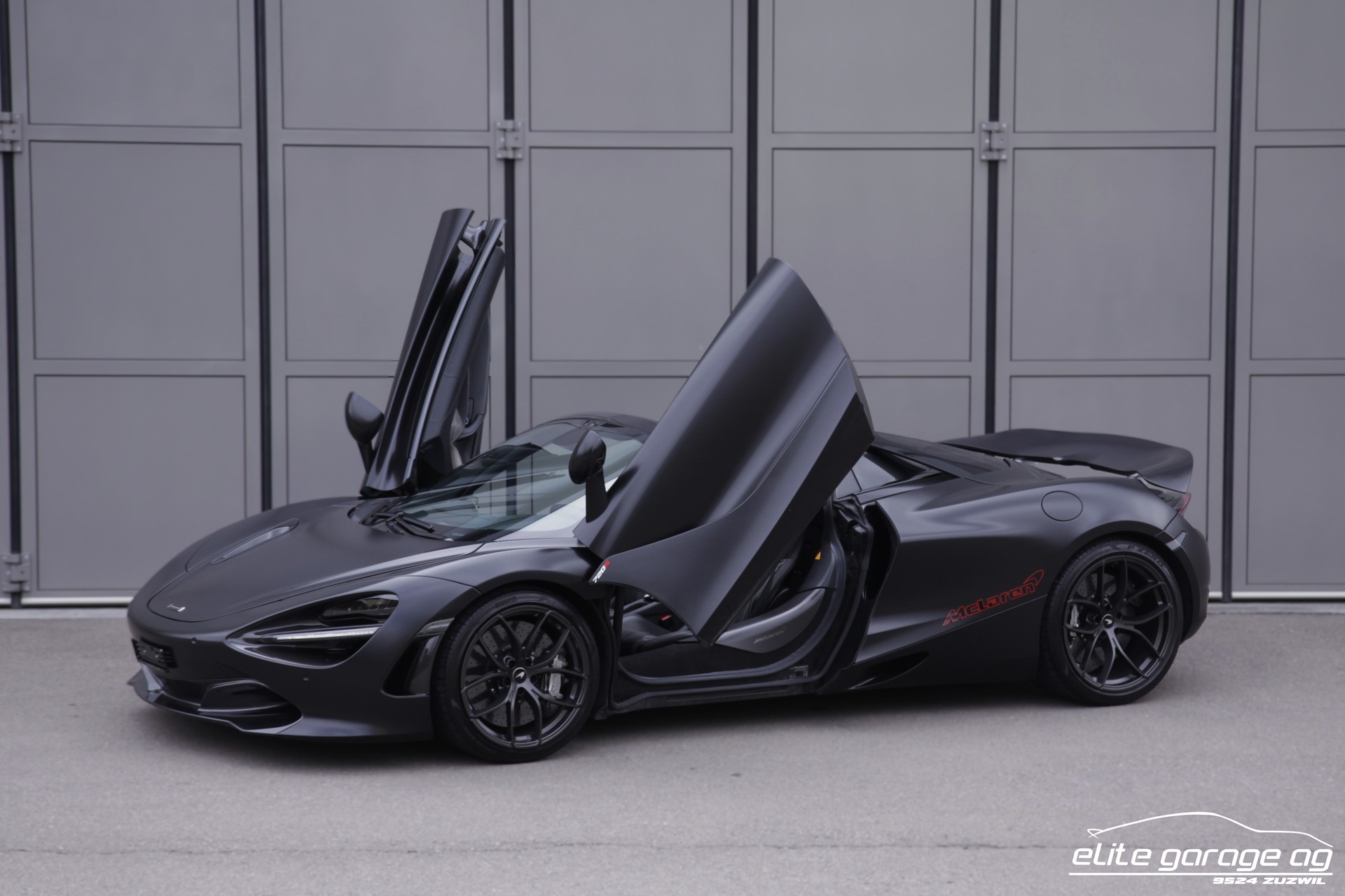 McLAREN 720S Spider Luxury 4.0 V8 SSG-image-0