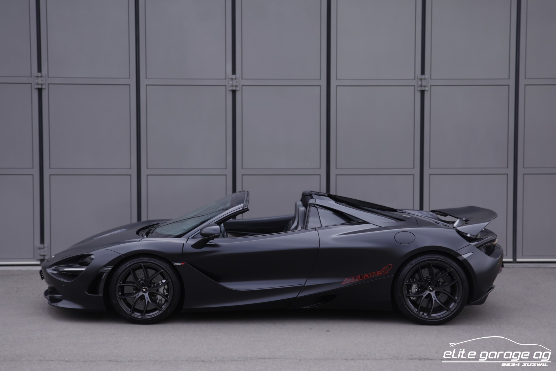 McLAREN 720S Spider Luxury 4.0 V8 SSG-image-1