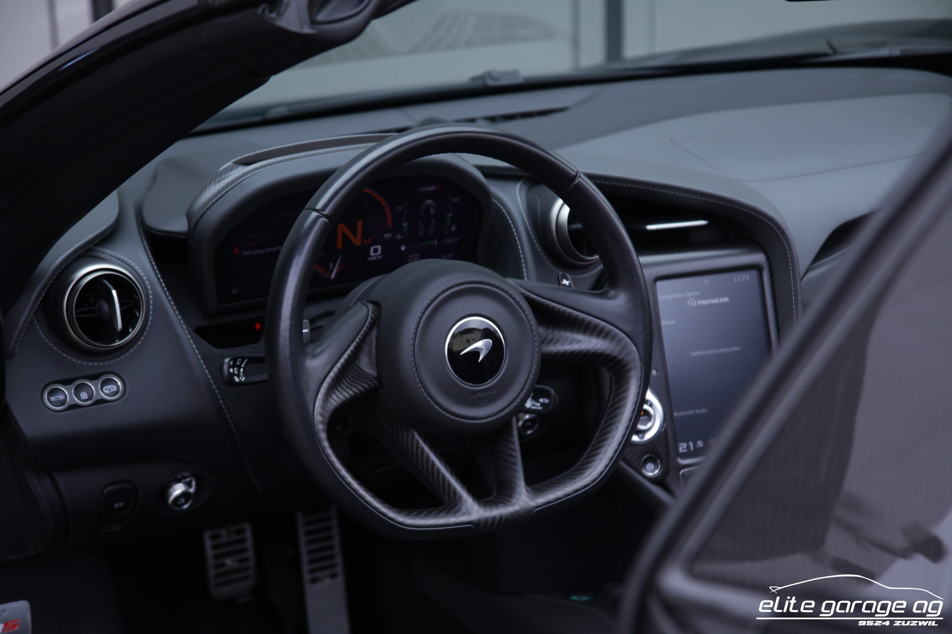 McLAREN 720S Spider Luxury 4.0 V8 SSG-image-14