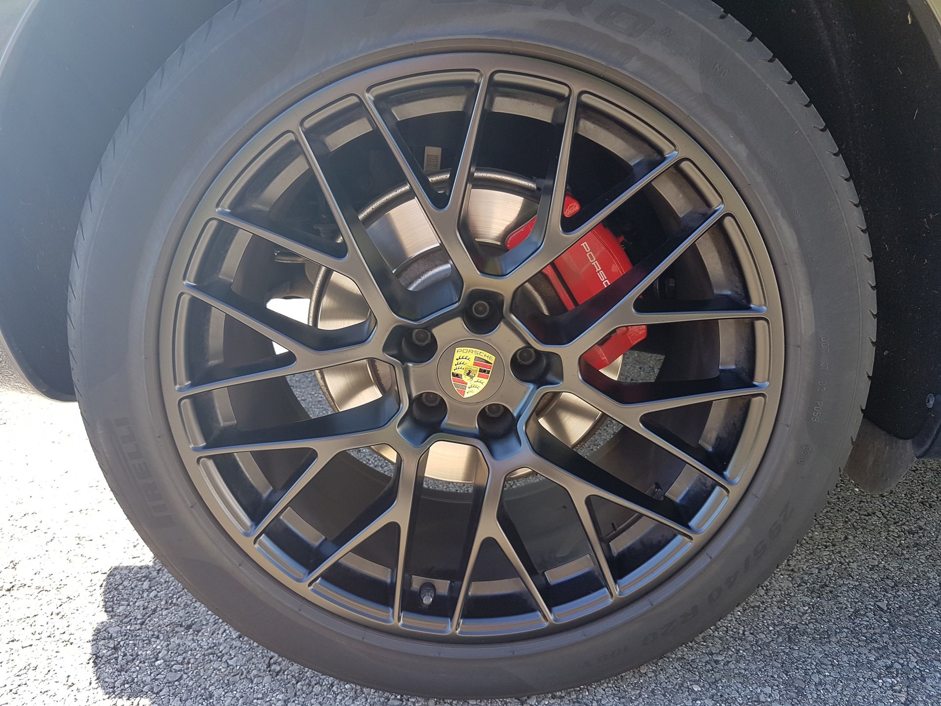 PORSCHE Macan GTS PDK-image-3
