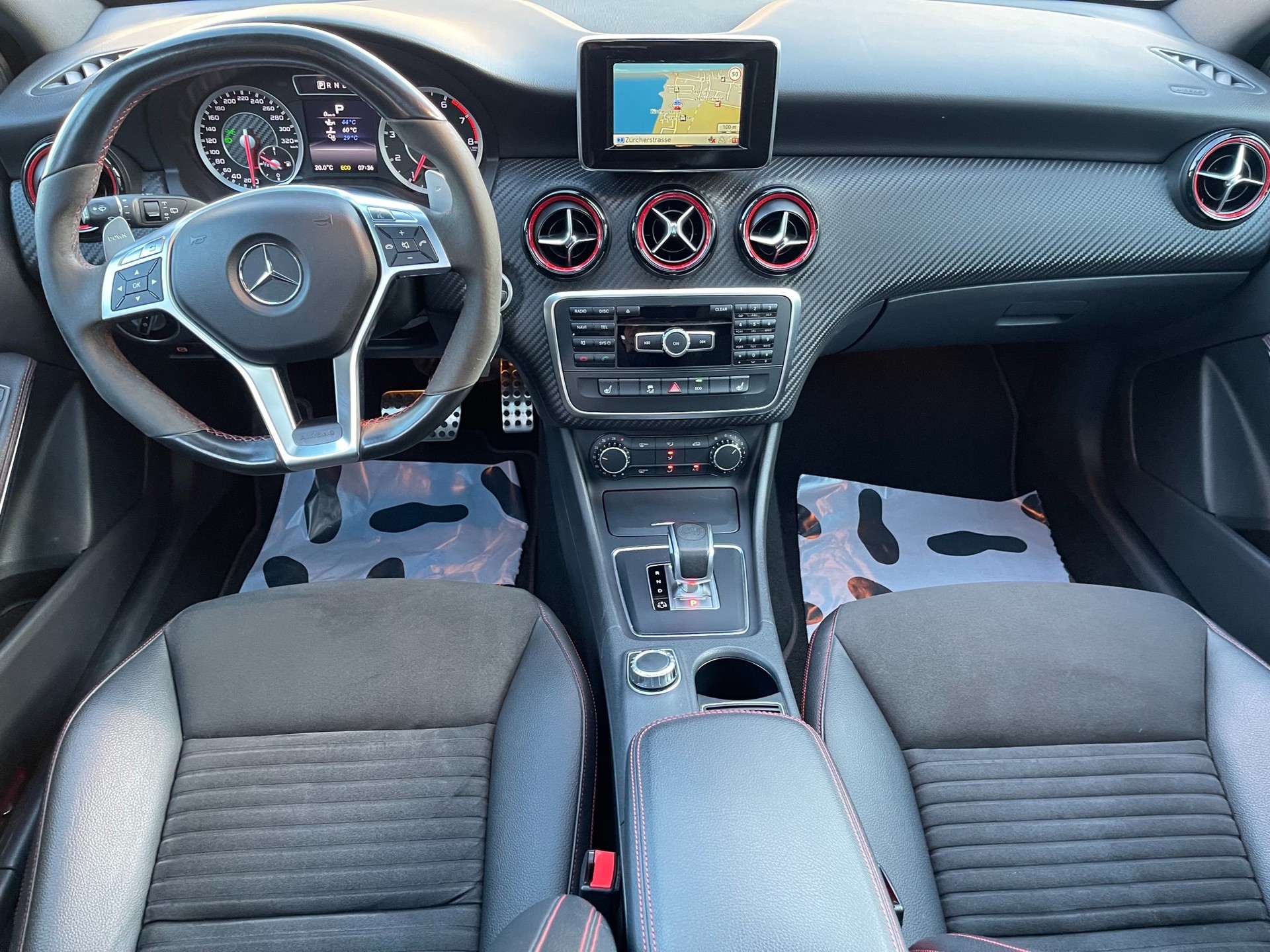 MERCEDES-BENZ A 45 AMG 4Matic Speedshift 7G-DCT-image-6