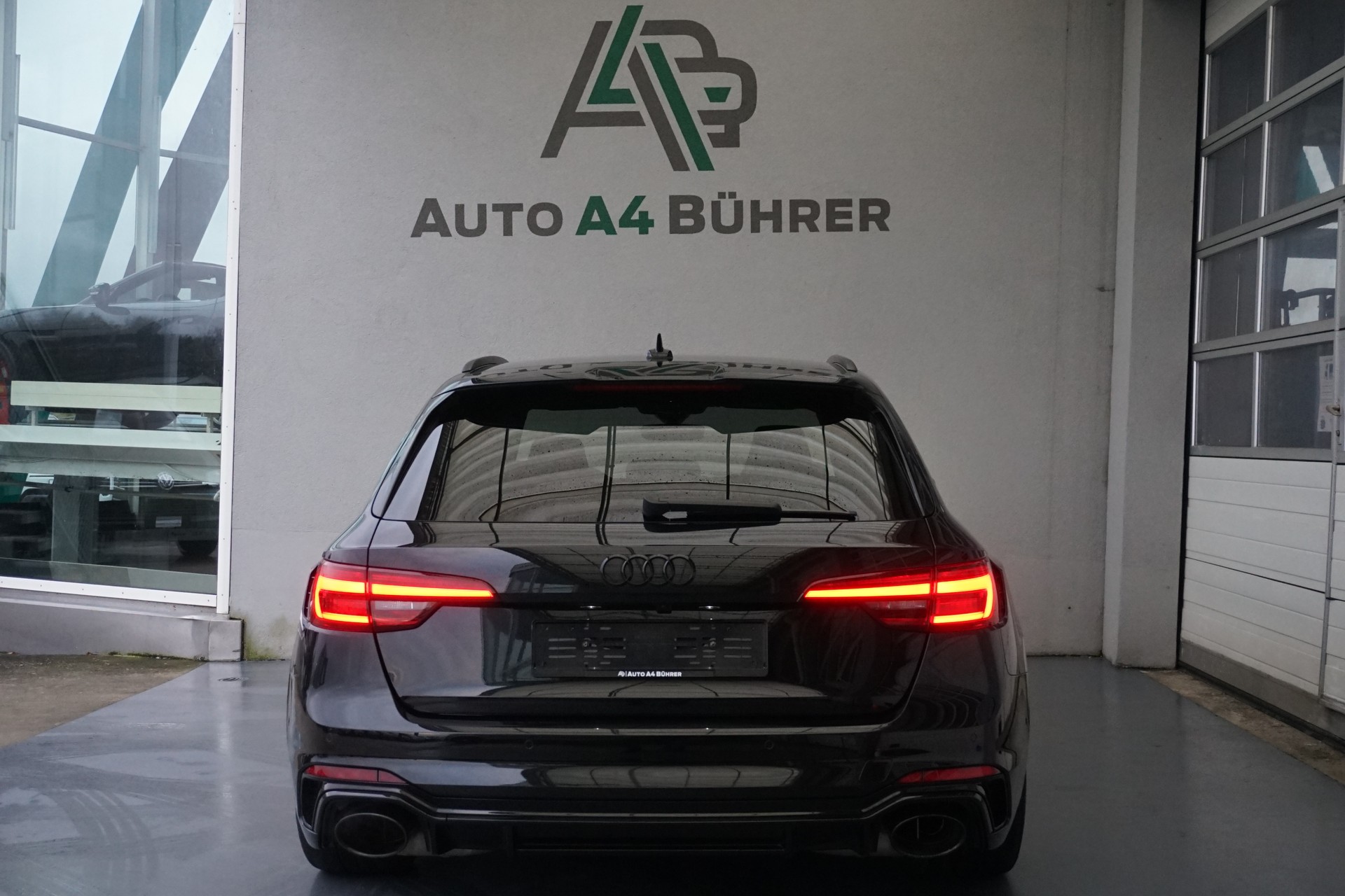 AUDI RS4 Avant 2.9 TFSI quat-image-12