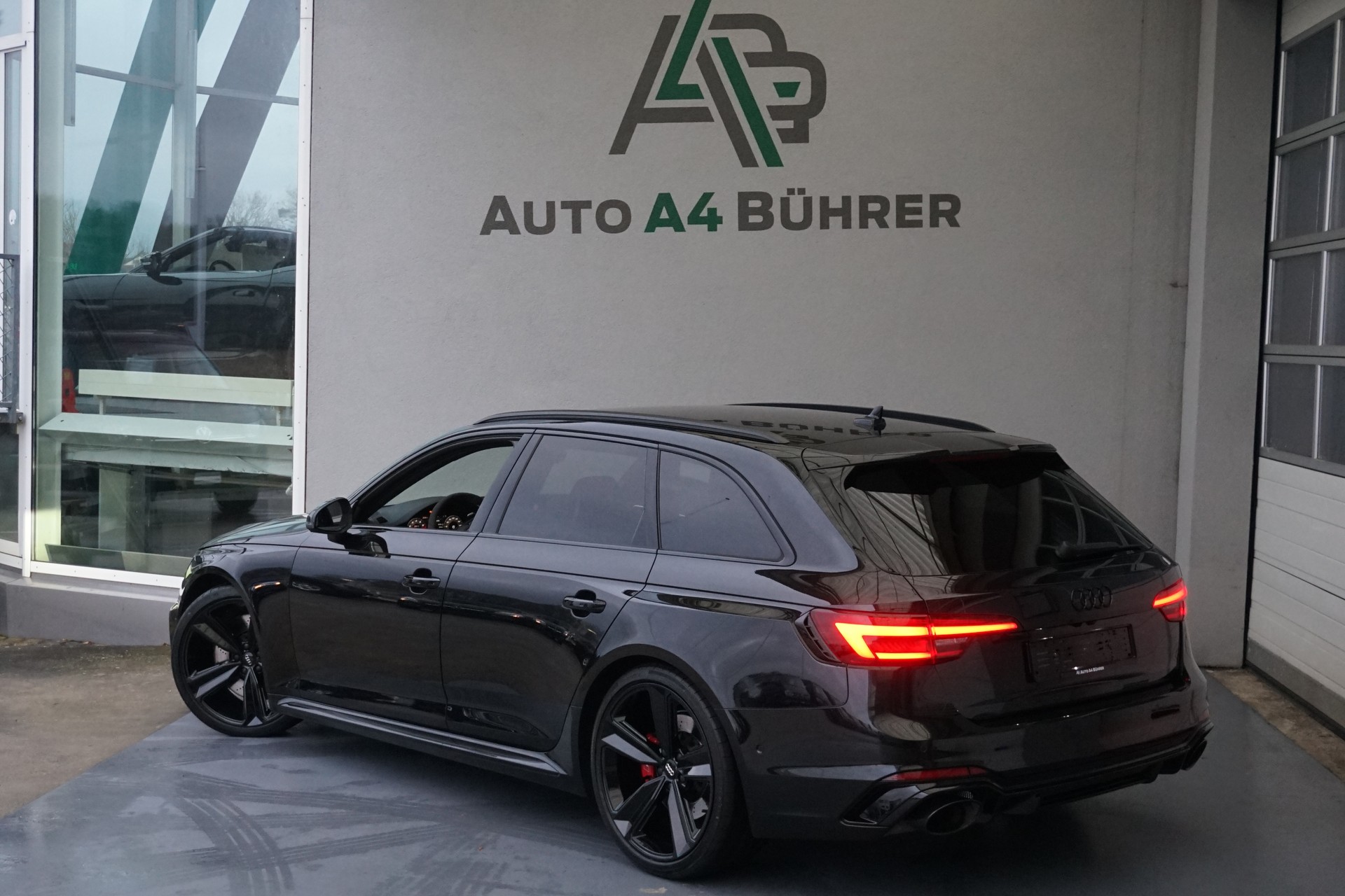 AUDI RS4 Avant 2.9 TFSI quat-image-6