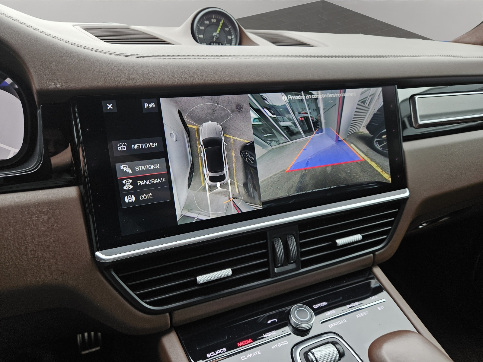 PORSCHE Cayenne Turbo Coupé S E-Hybrid-image-11