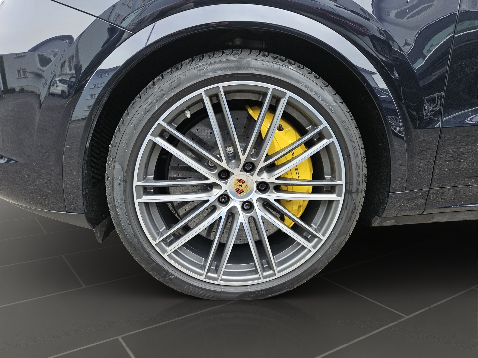PORSCHE Cayenne Turbo Coupé S E-Hybrid-image-6