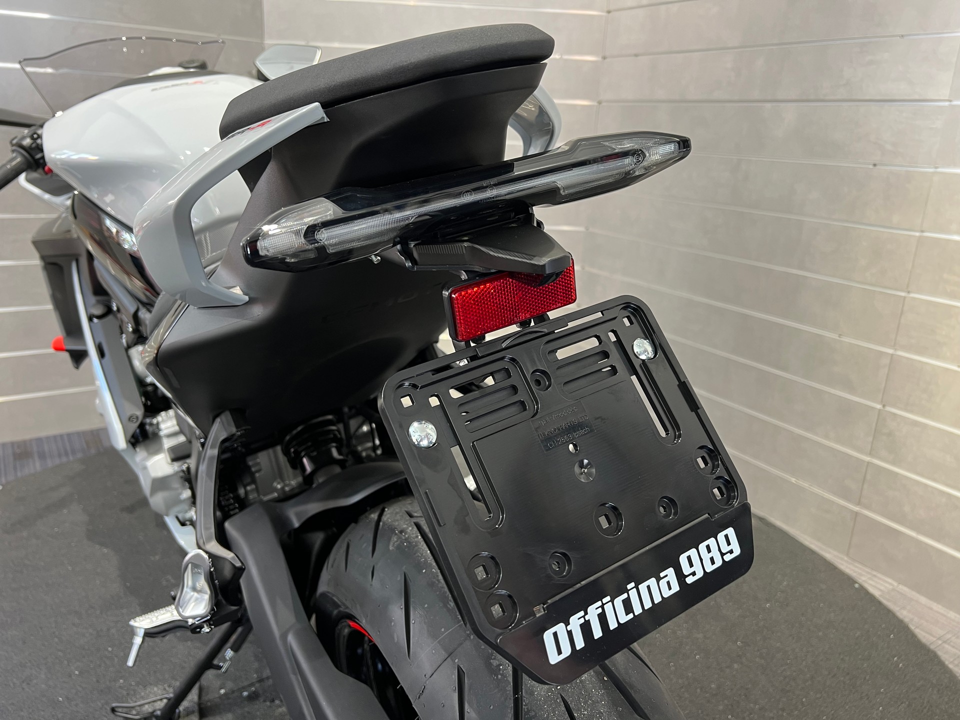 CF MOTO 675SR-R-image-11
