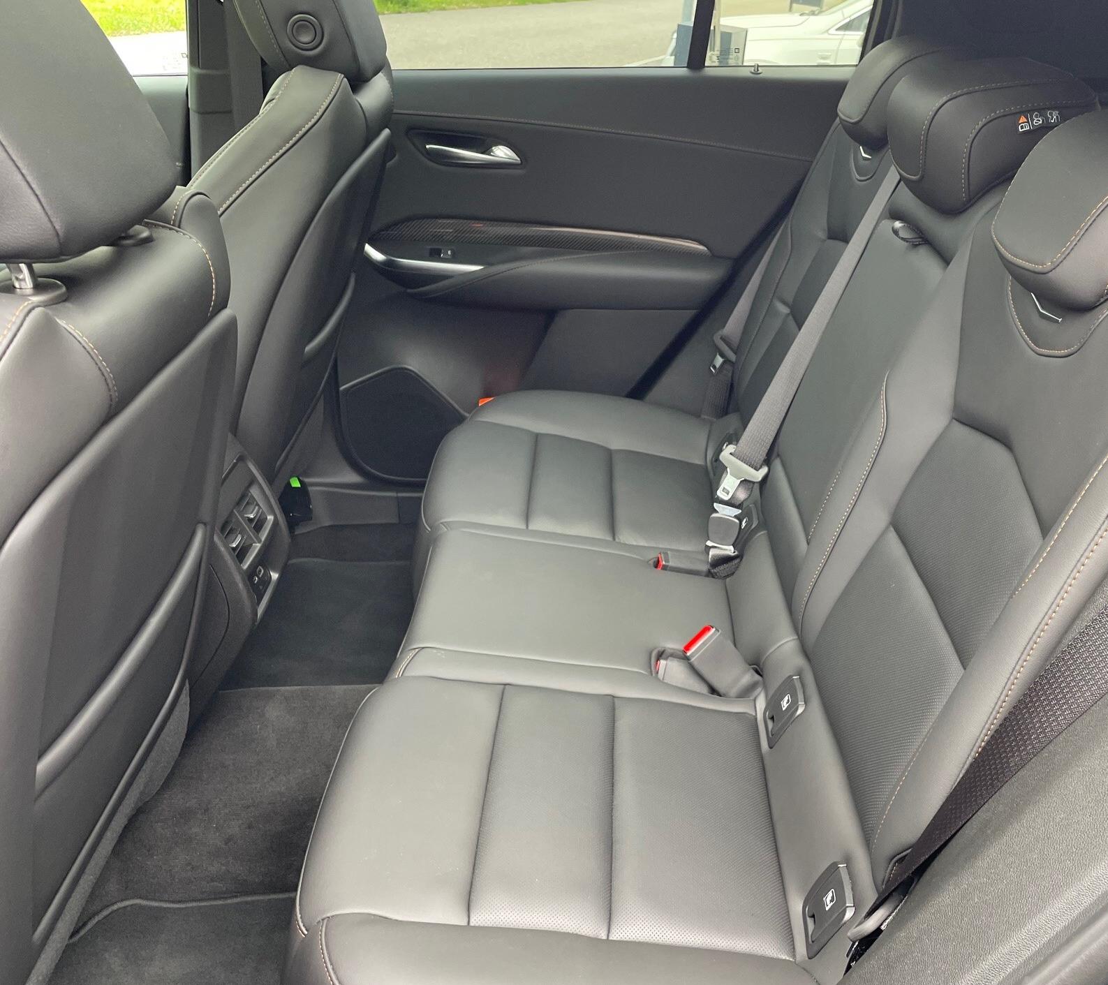 CADILLAC XT4 350T 2.0 Sport AWD-image-14