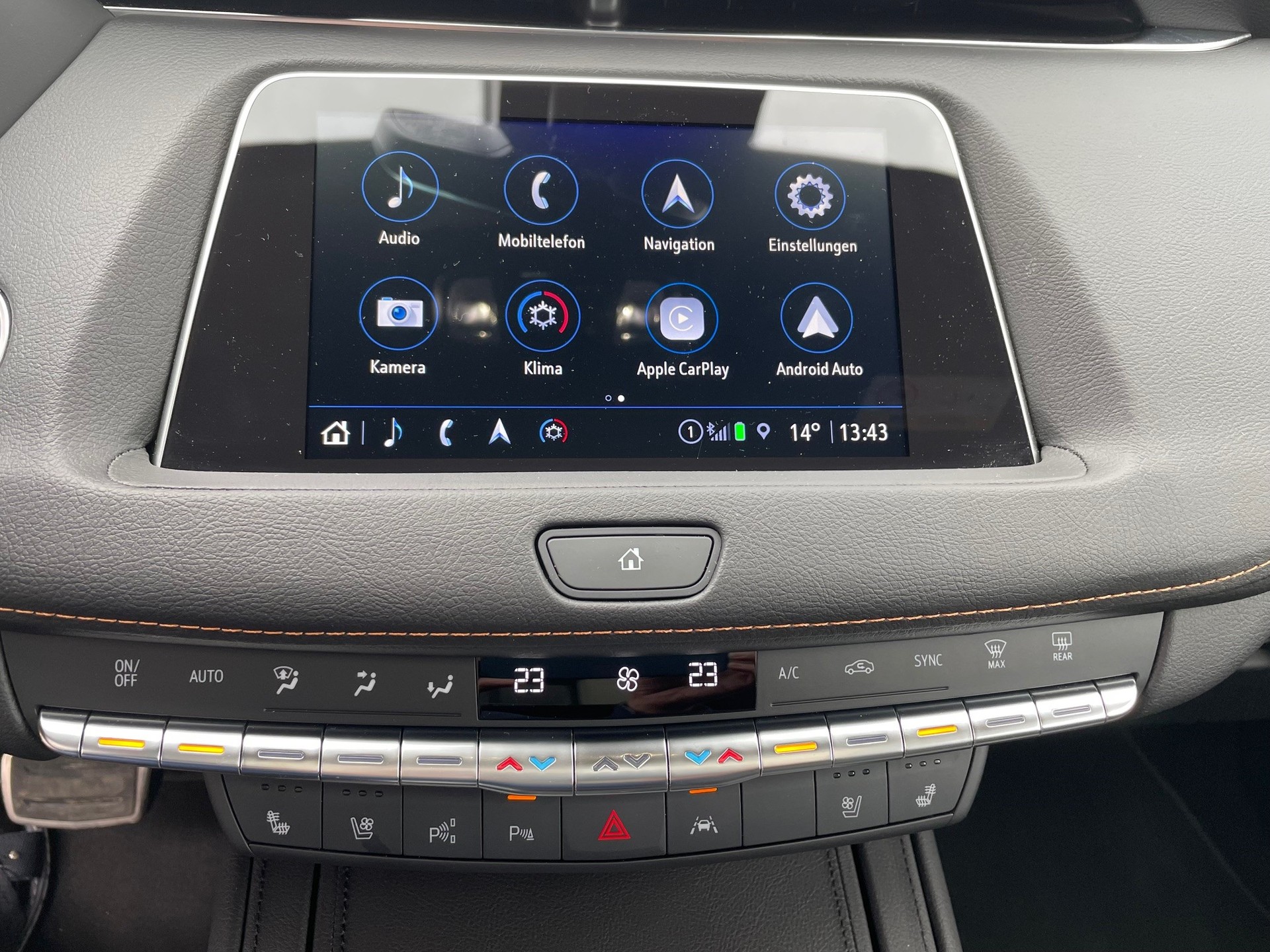 CADILLAC XT4 350T 2.0 Sport AWD-image-17