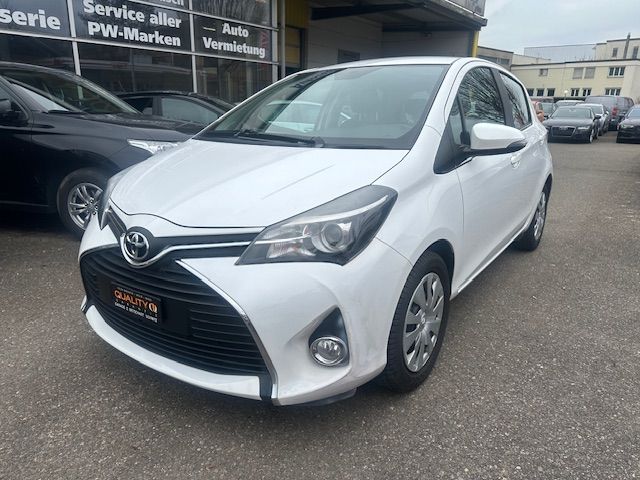 TOYOTA Yaris 1.0 Terra-image-2