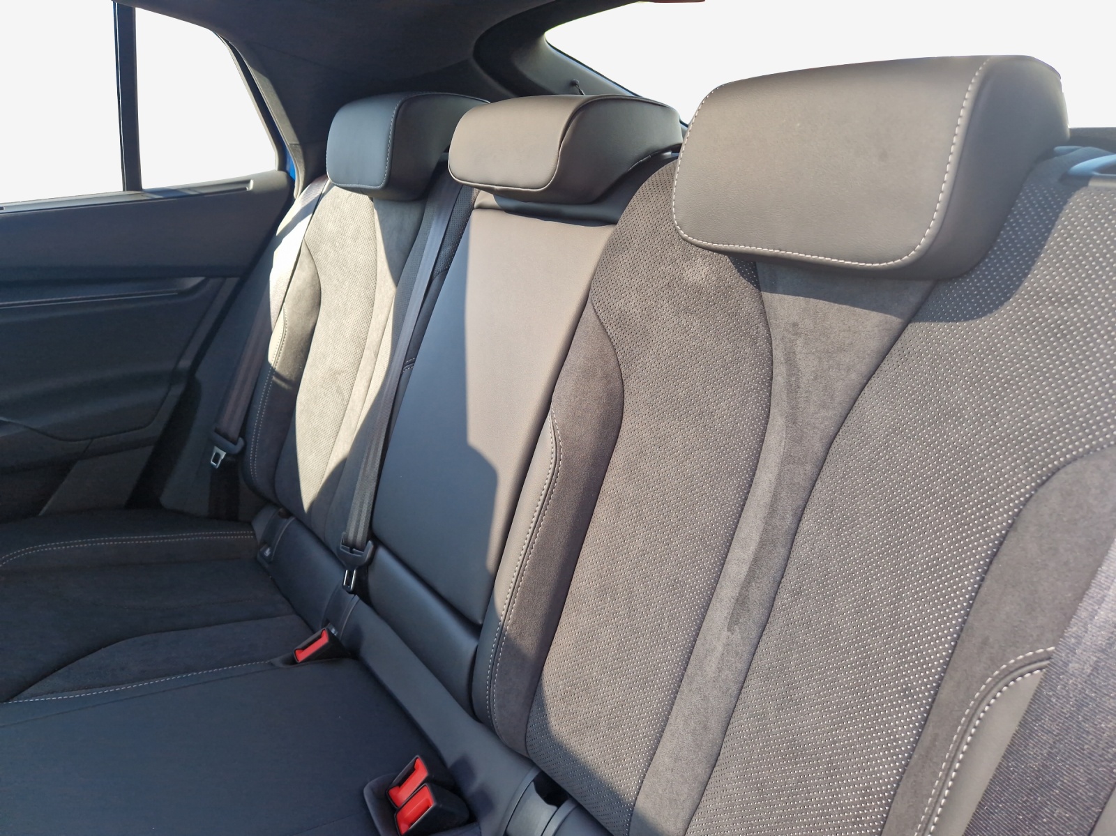 SKODA Enyaq Coupé Sportline 4x4-image-12