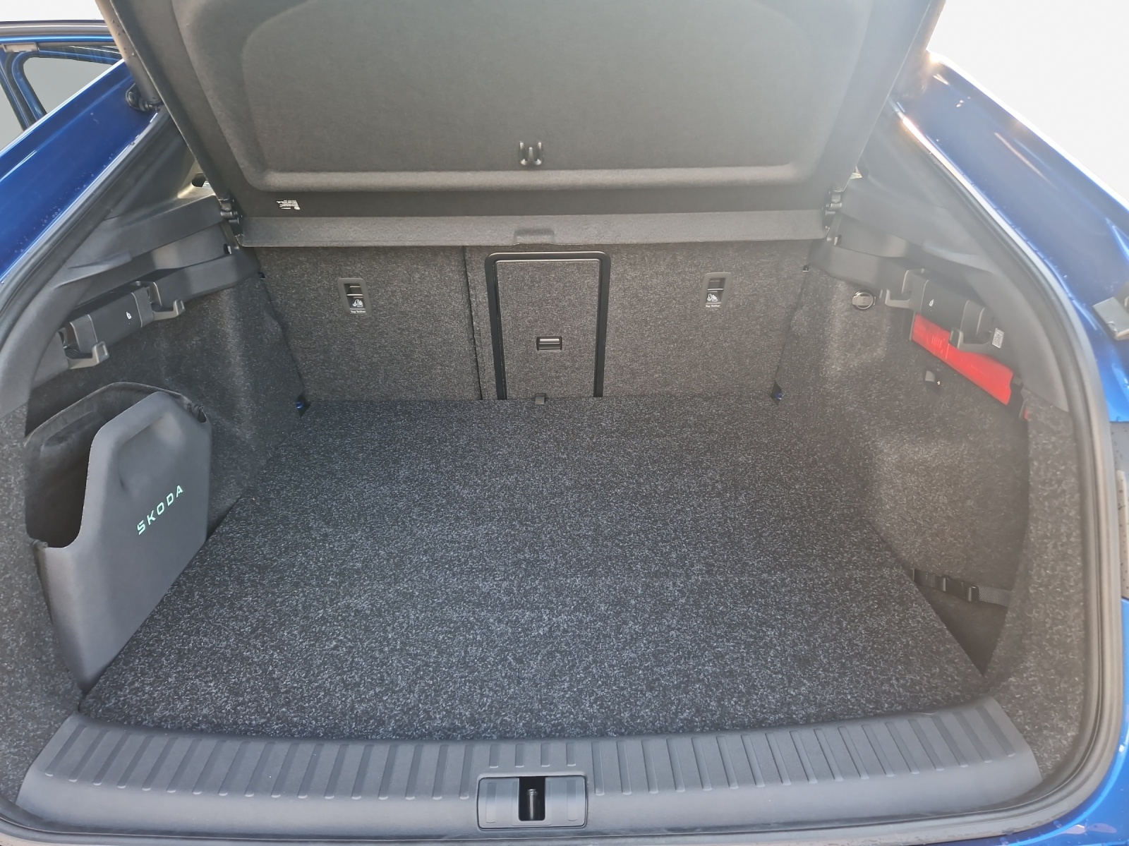 SKODA Enyaq Coupé Sportline 4x4-image-13