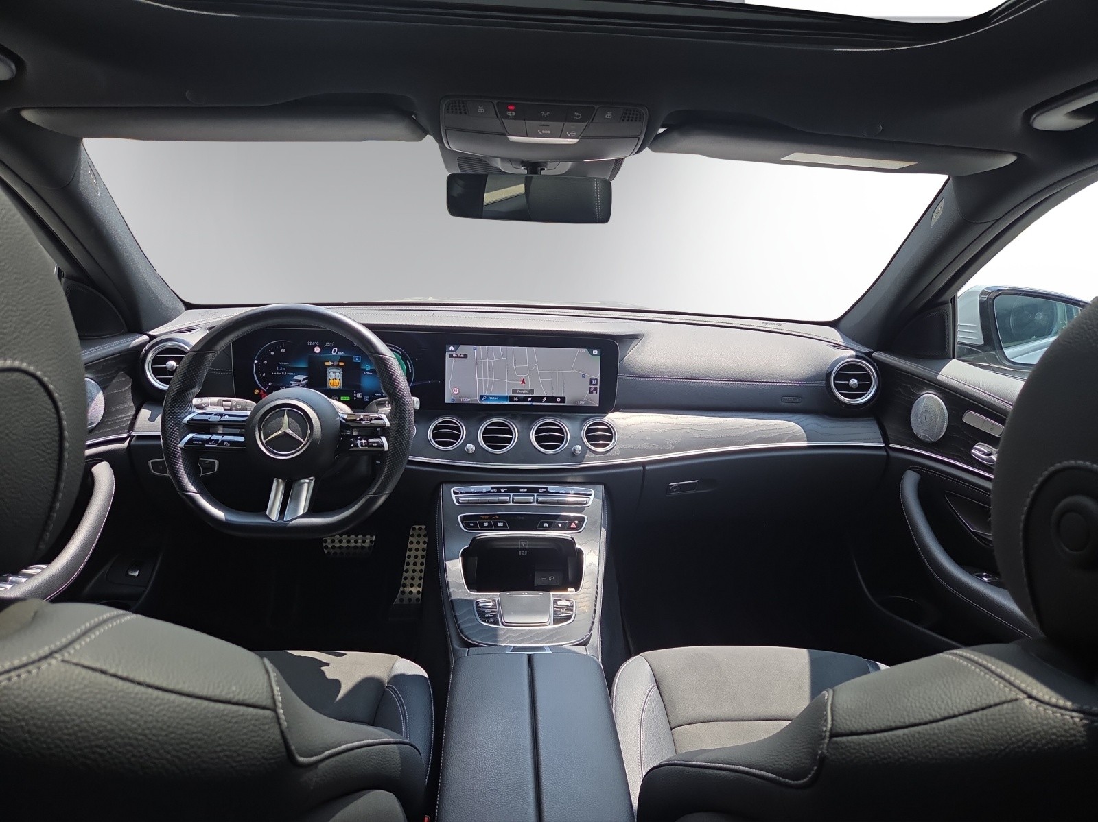 MERCEDES-BENZ E 450 T 4Matic AMG Line 9G-Tronic-image-9
