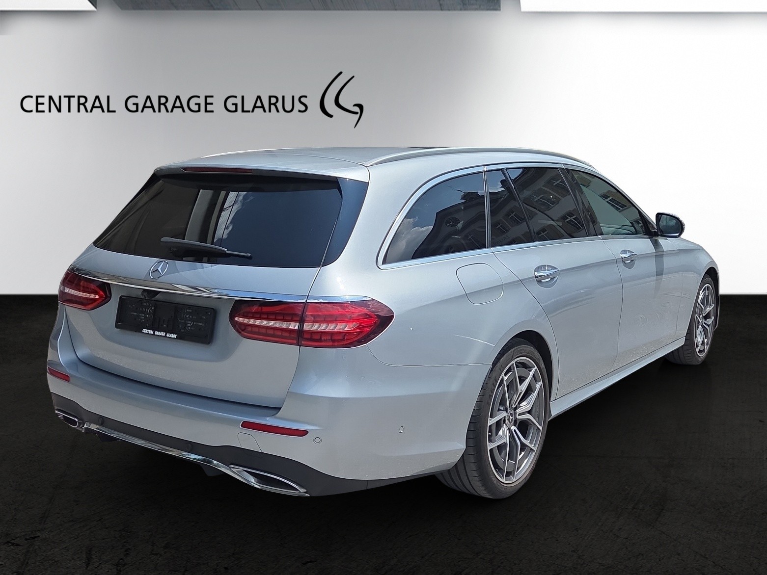 MERCEDES-BENZ E 450 T 4Matic AMG Line 9G-Tronic-image-5